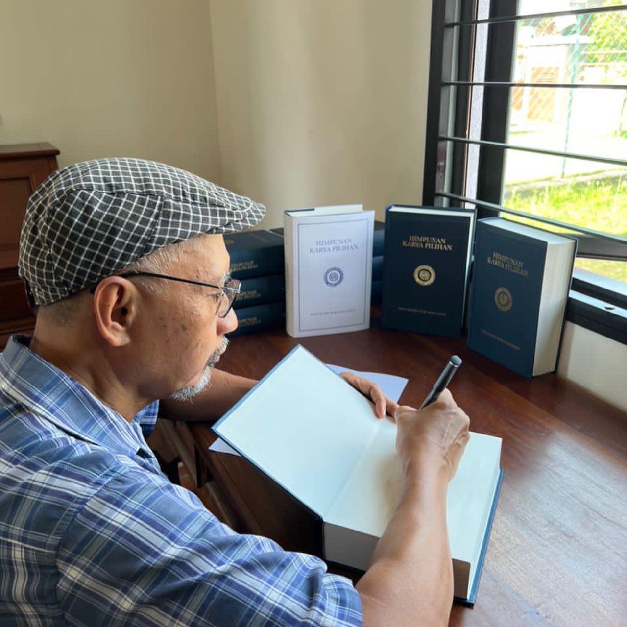 R Zarith Sofiah Centre for Advanced Studies on Islam,Science ...
