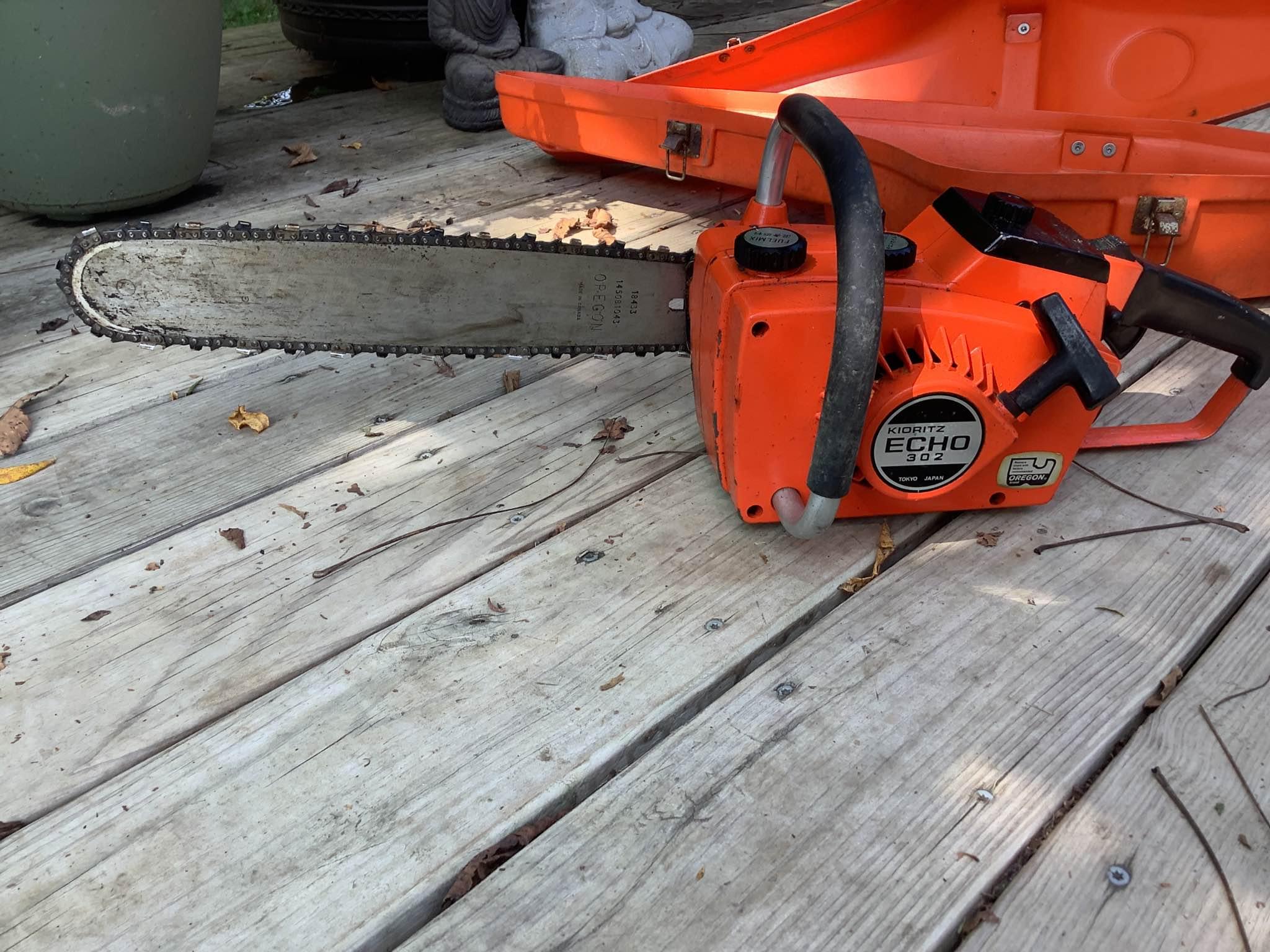 Vintage ECHO 302 Chain Saw KIORITZ Corp.-TOKYO, JAPAN With Case 