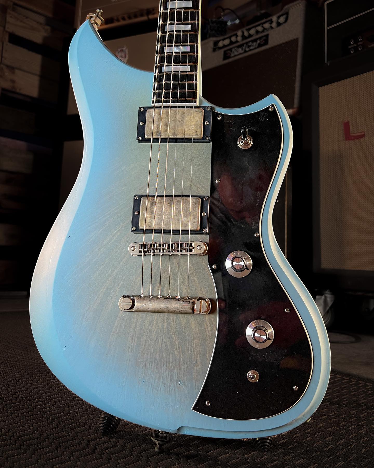 Dunable Guitars - Custom baritone Yeti with roasted burl...