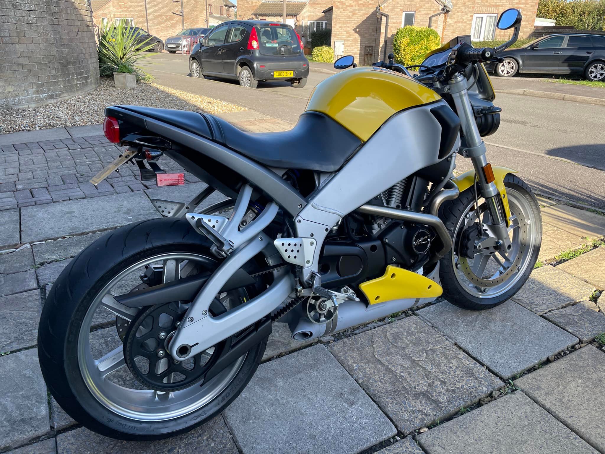 🏍️ FOR SALE: BUELL SX9SX 🏍️ A nimble street fighter that