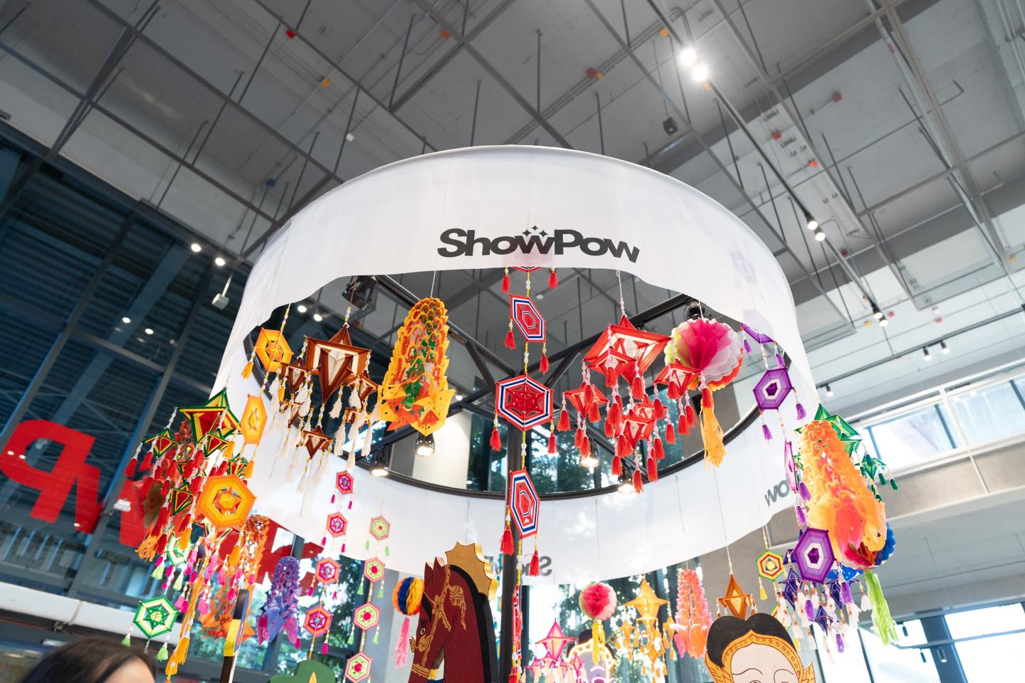 รวมภาพการเปิดงาน Show Pow... - Emsphere at EM District | Facebook