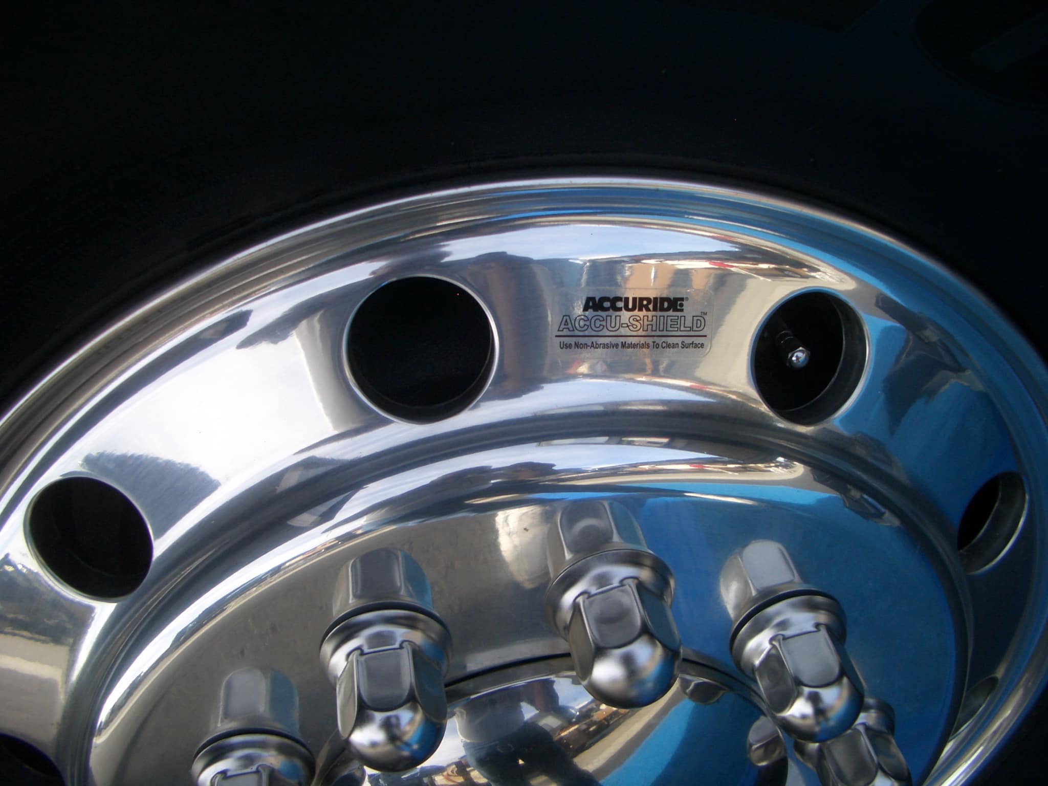 Always Shiny Wheels and RV