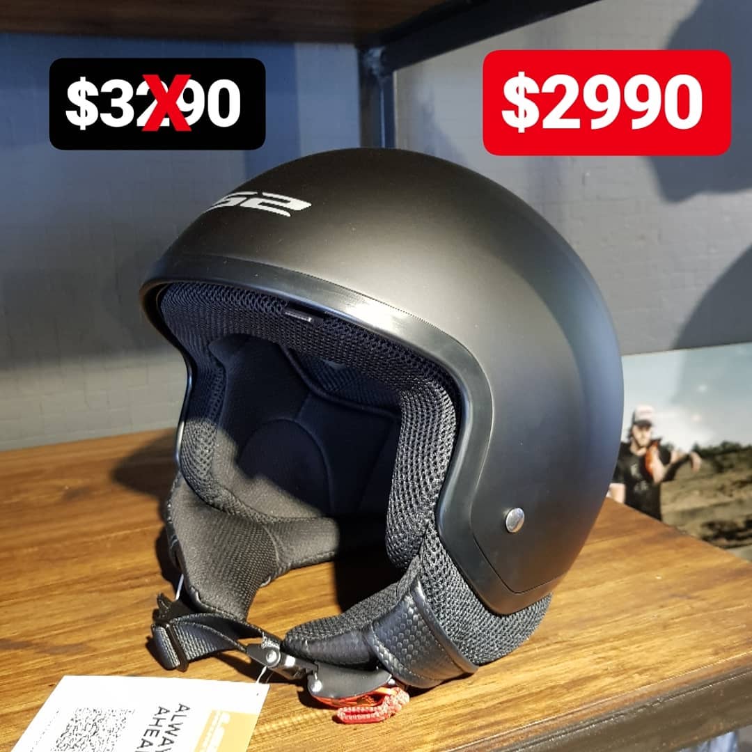 casco jet ls2 helmets of 561 Bagger Solid Helmet Matte Black / Large The LS2 Copter open face motorcycle helmet is perfect for your urban adventures or for touring riders or commuters who want a light weight LS2 | Jet