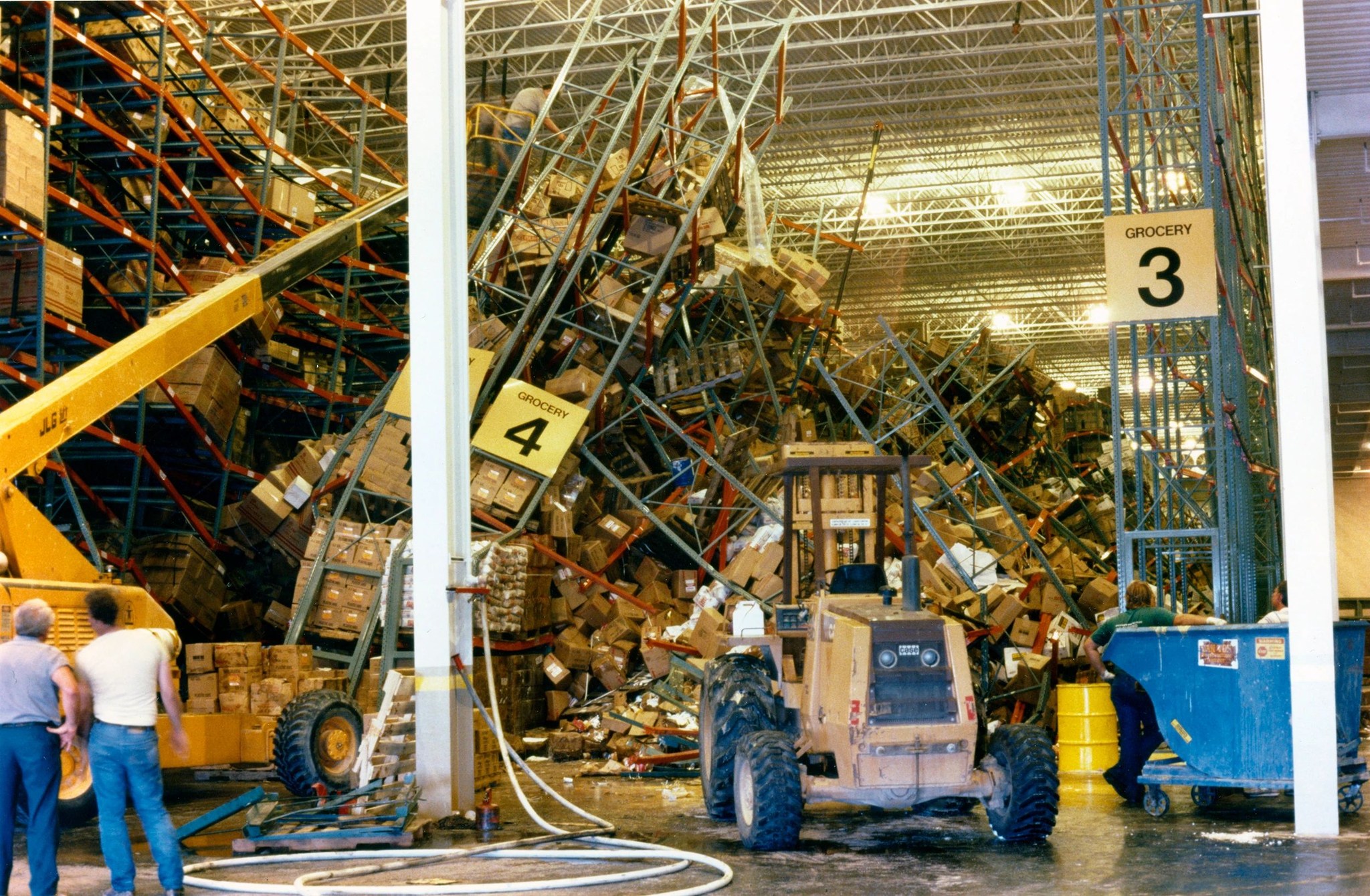 Gordon Food Service - #ThrowbackThursday: In 1986, 40,000 square feet ...