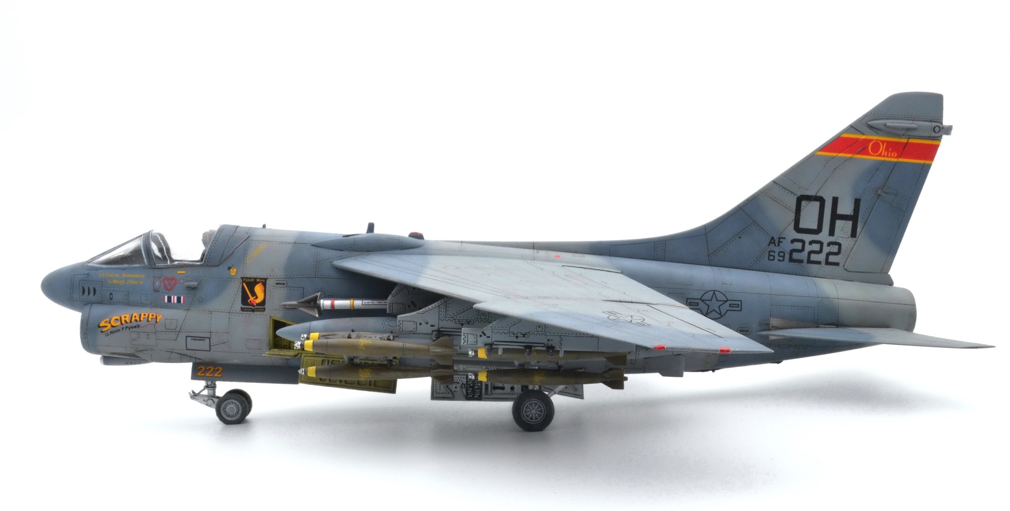 Ohio Air National Guard LTV A-7D Corsair II model kit