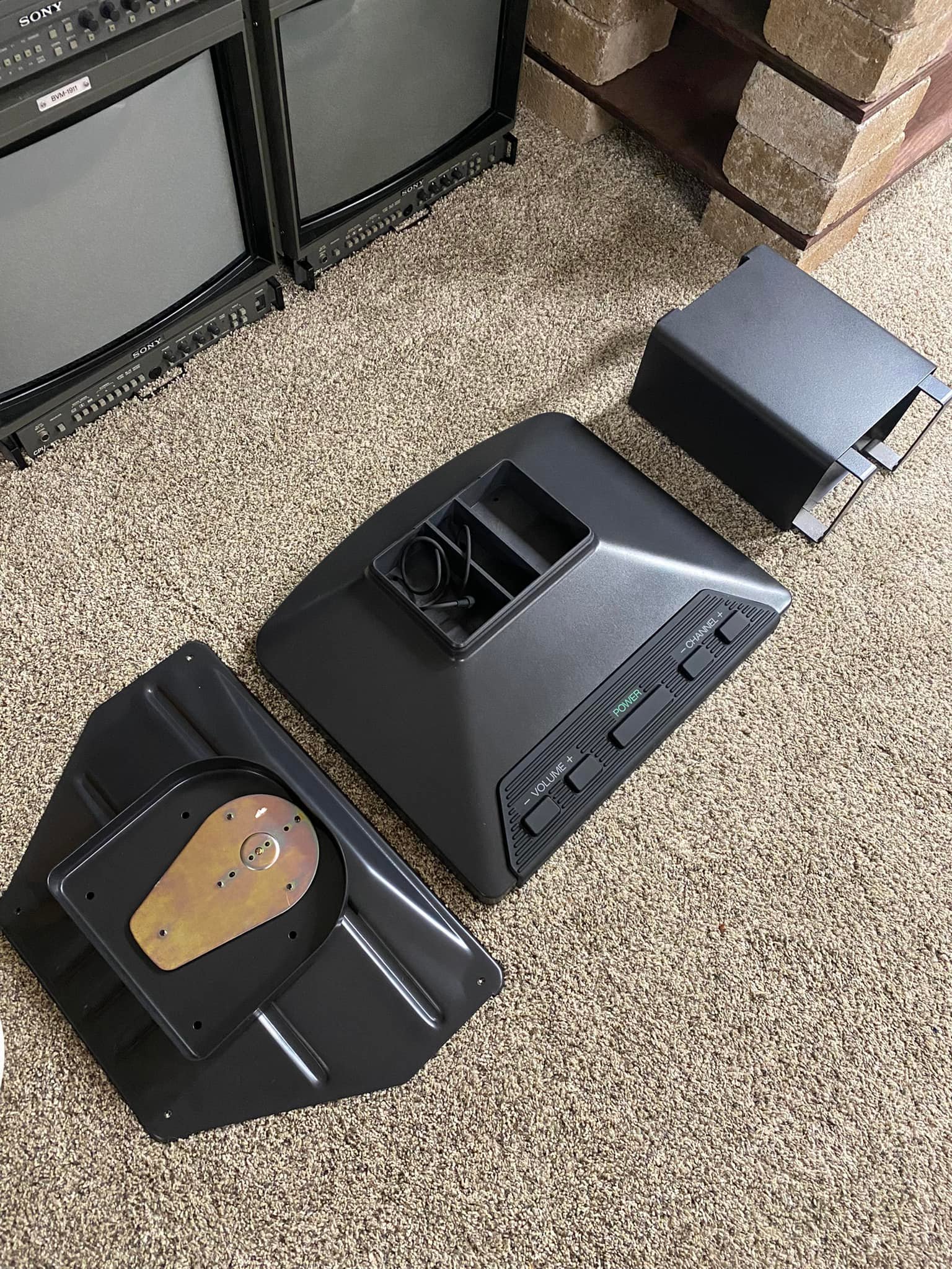 Sony KV25-DXR and SU-171 bundle with OEM speakers and controller