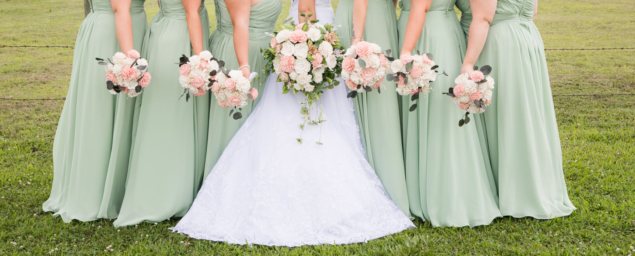 dusty rose and sage green bridesmaid dresses turns out charming and elegant which may be considered for your wedding colour combo dusty rose and sage green wedding