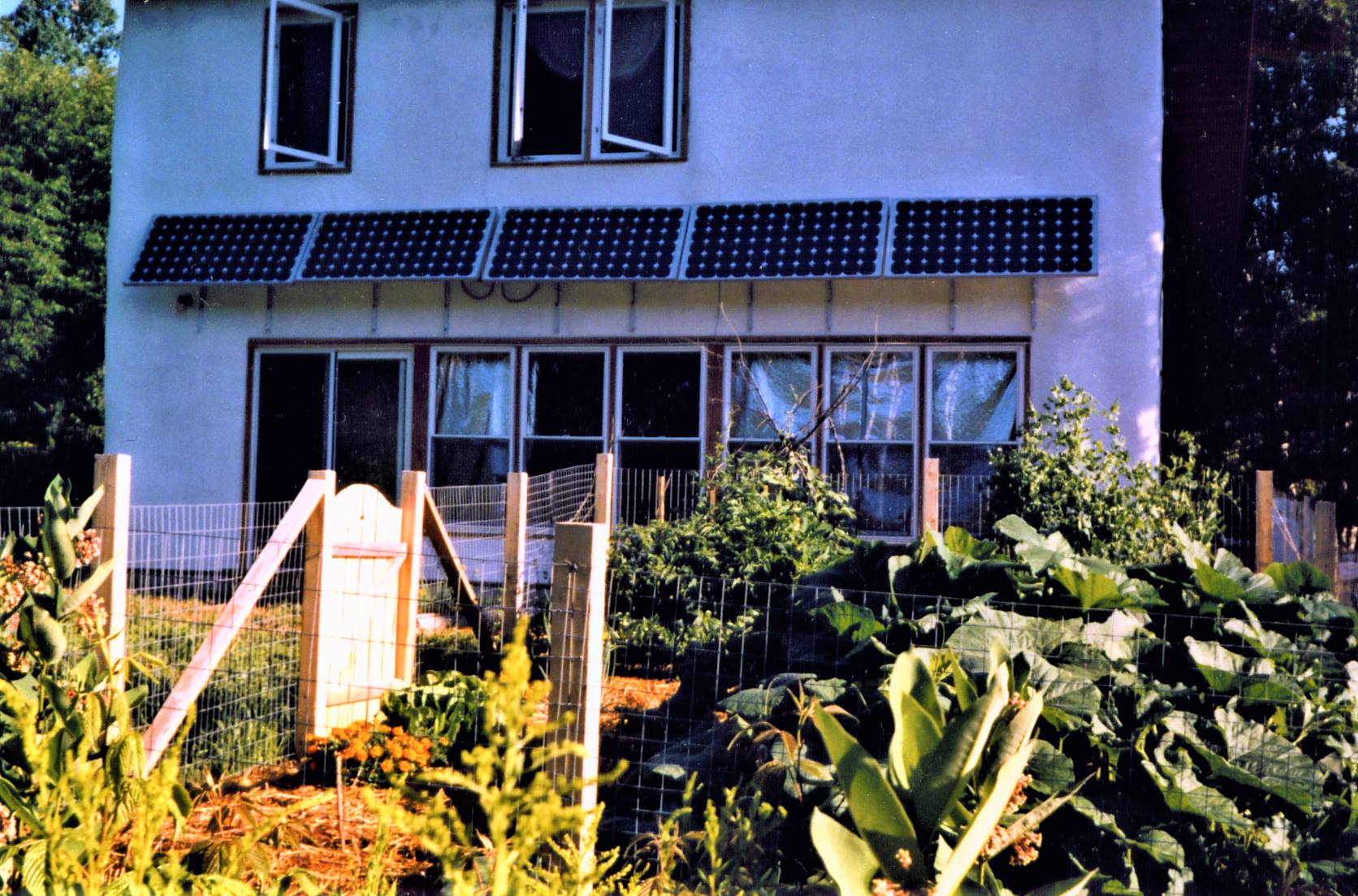Living Sol - Building and Design