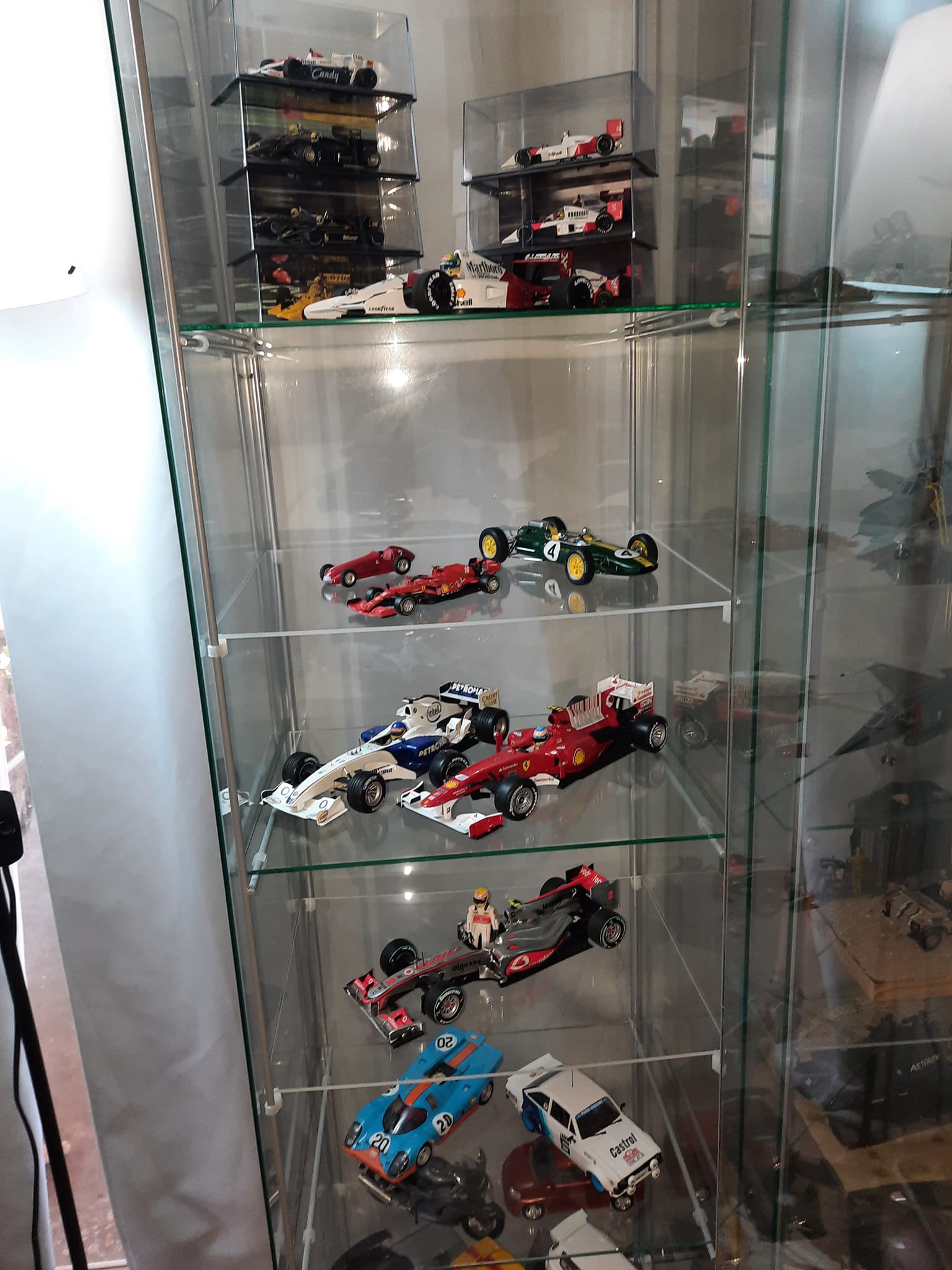 1/6 scale display for Ikea Detolf