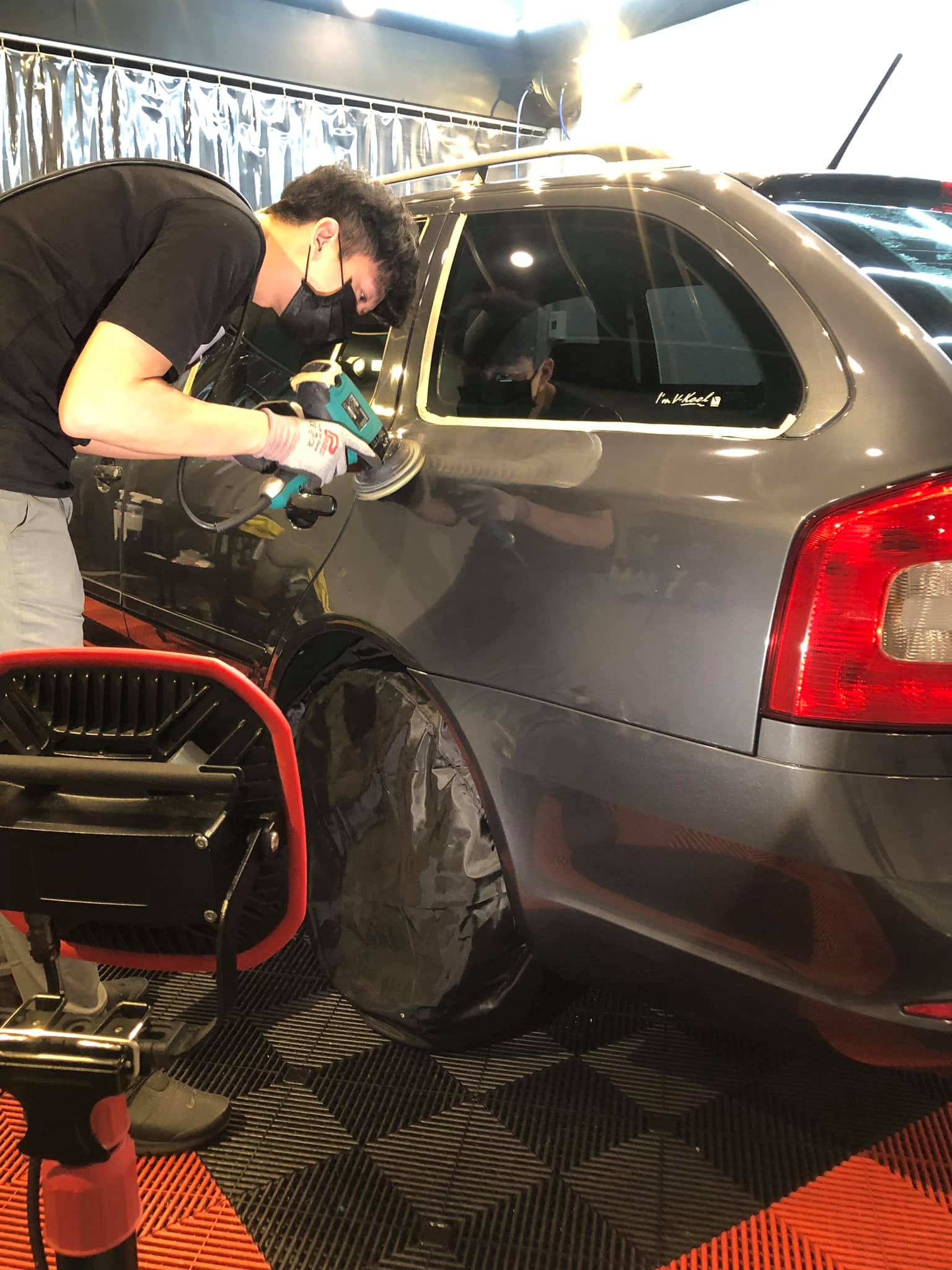 愛車因有年紀加上漆面重度太陽紋及金油氧化！... - DUKE Auto Detailing 鍍客美車空間