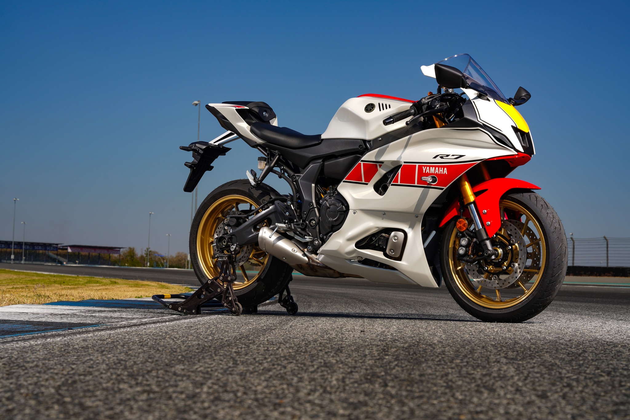 มาอวดโฉมแล้ว!! Yamaha YZF-R7... - Yamaha Riders club Thailand | Facebook