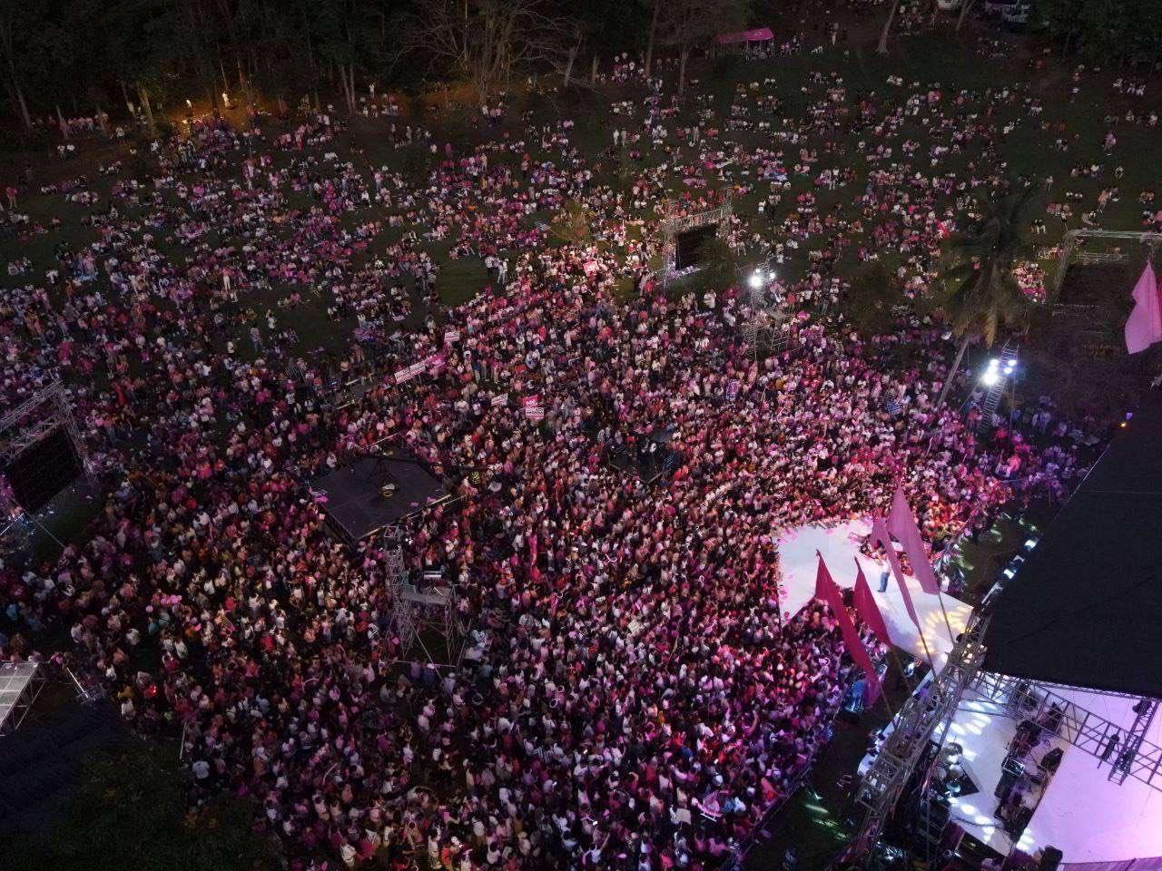 Rappler - LOOK: Aerial shots of the Kakampink crowd that came for ...