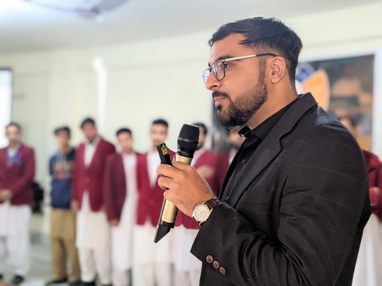 Abbas - Speaking to students of Computer Science & Software Technology ...