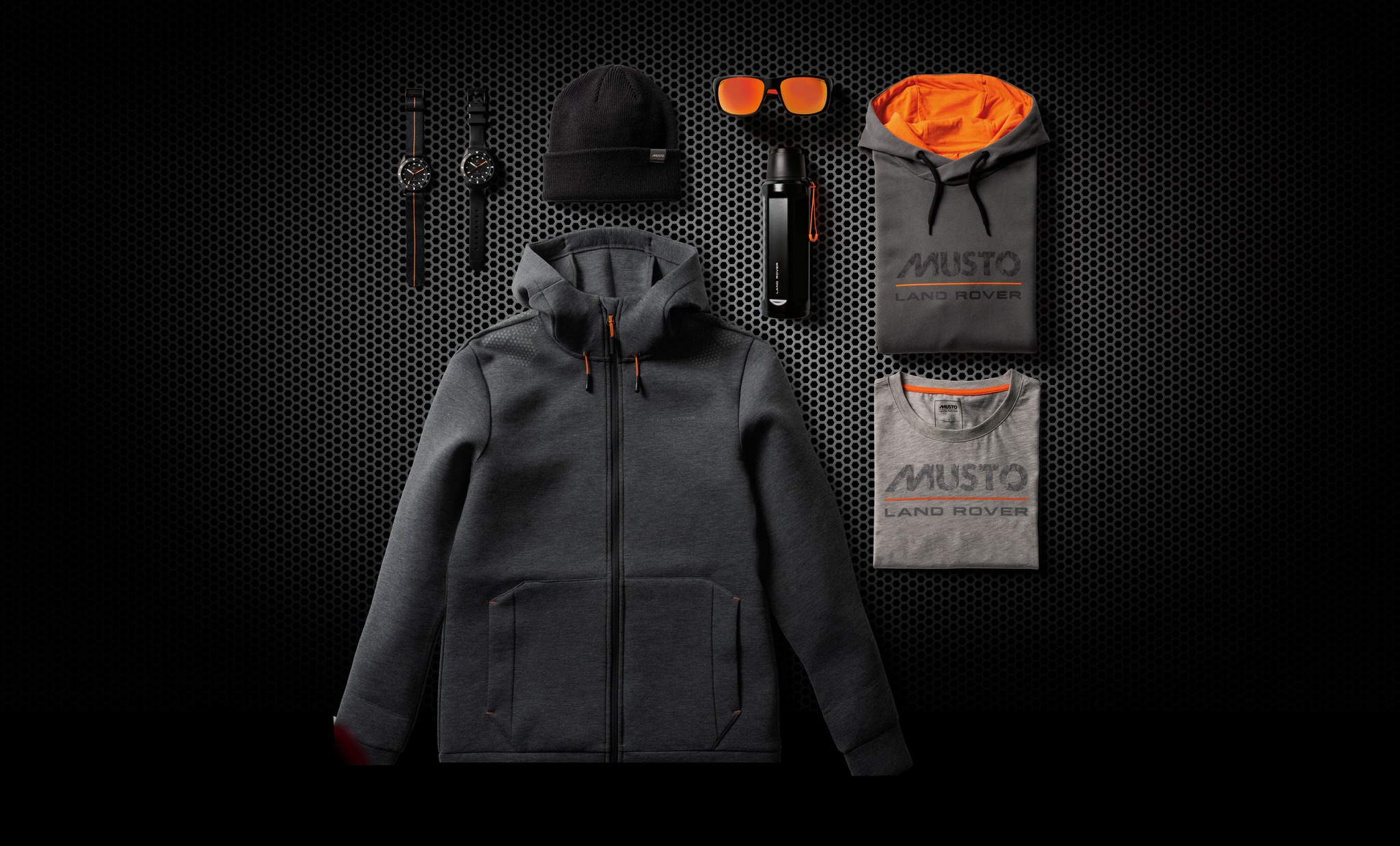 Land Rover與同樣來自英國的戶外品牌 “MUSTO”... - Land Rover授權經銷商-頂泰台南