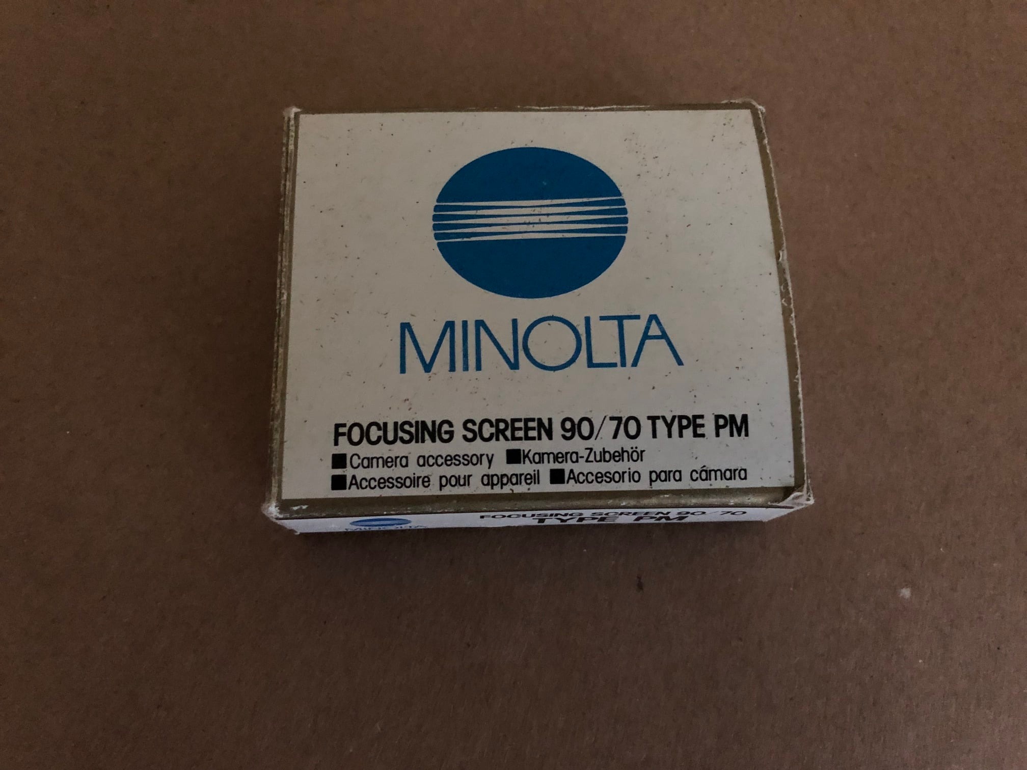 Did Minolta Maxxum/Alpha 9 have custom focusing screens?