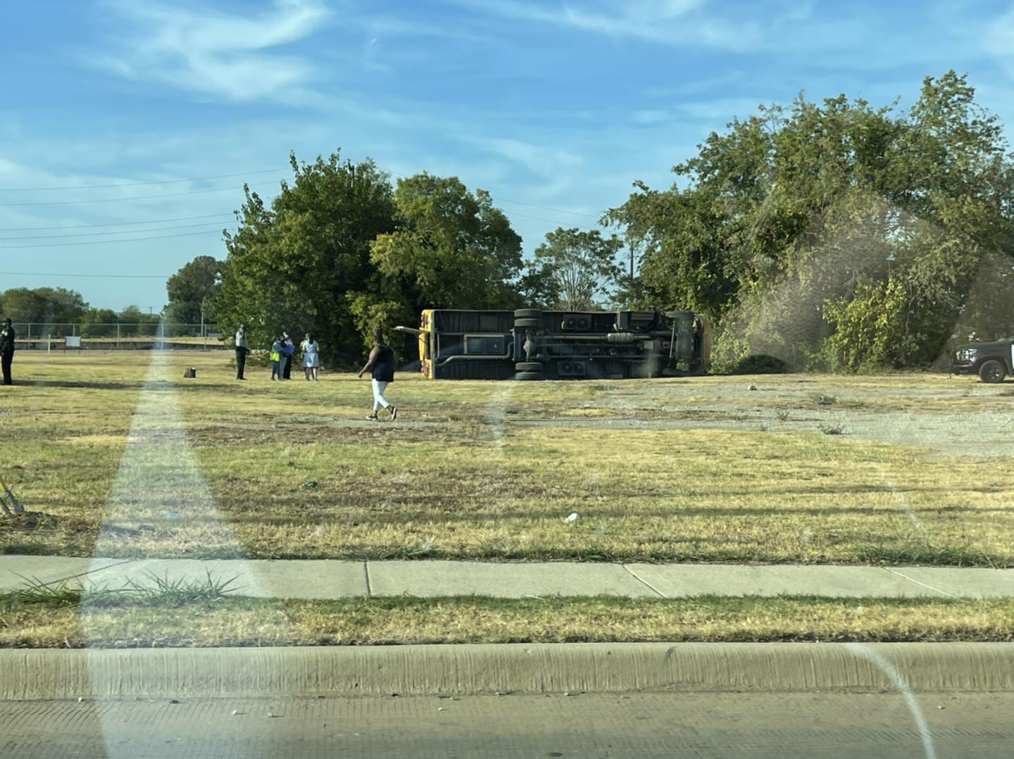 DFW - School Bus Rollover (Fort Worth) A school bus has crashed and ...