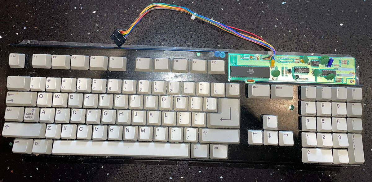 An original HiTek 500 keyboard. Lovely clean keys. Does not work