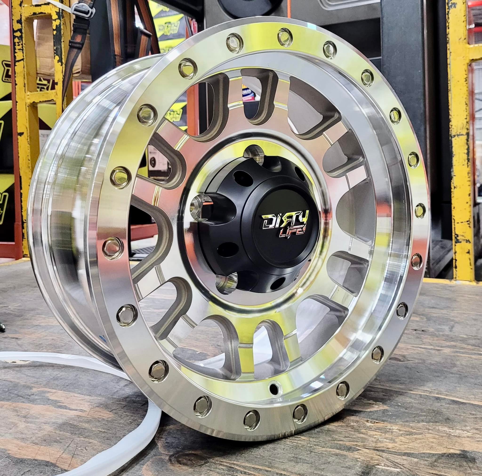 New wheels for Suzuki Jimny: Canyon Pro and One Twenty