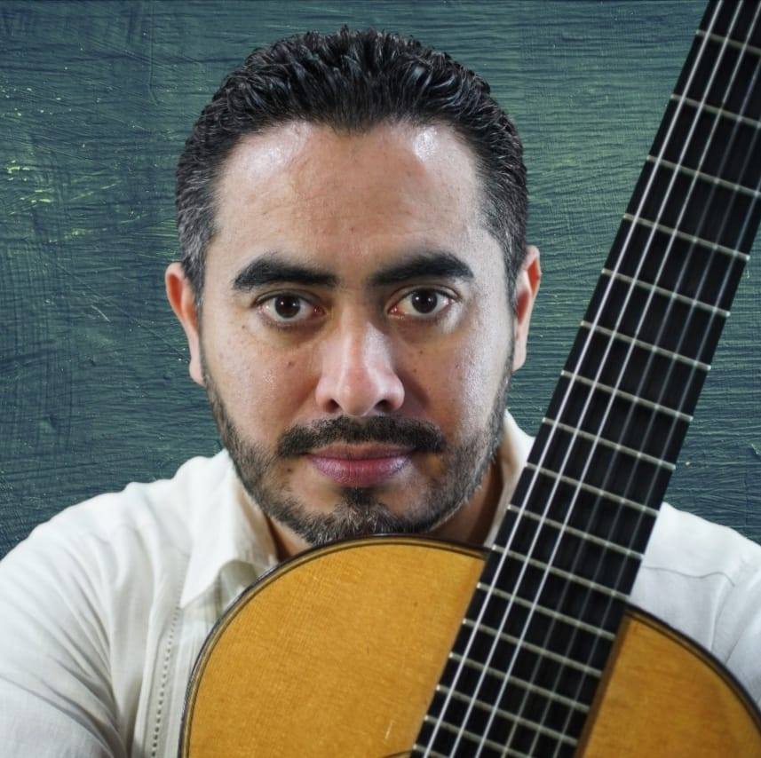 Raúl Reyes Hernández