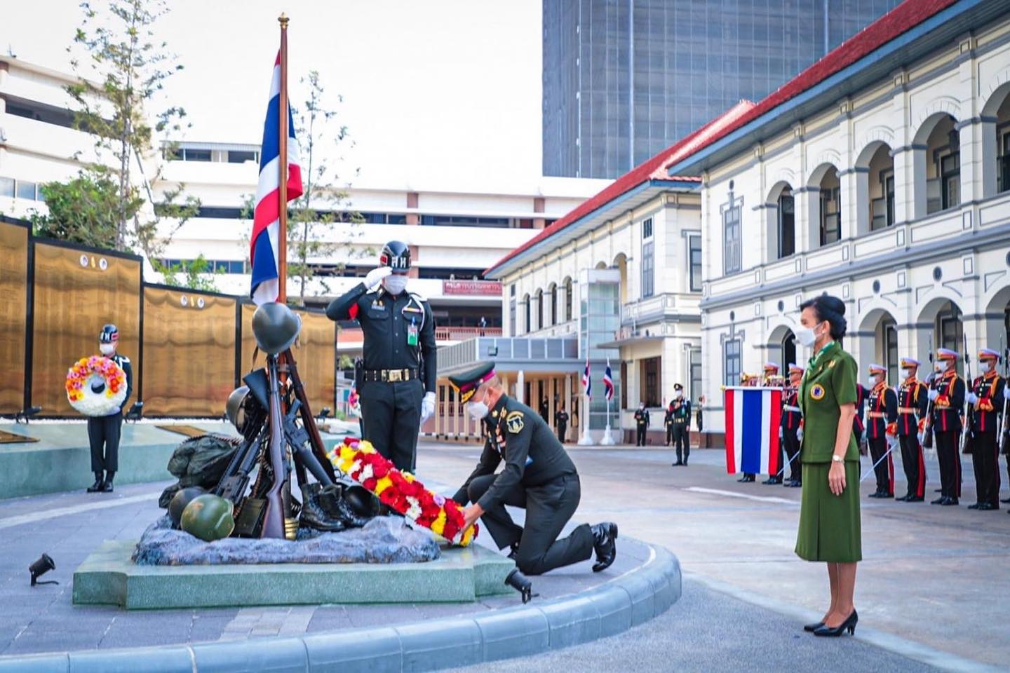 Bangkok Post - Army chief Gen Narongphan Jitkaewtae,...