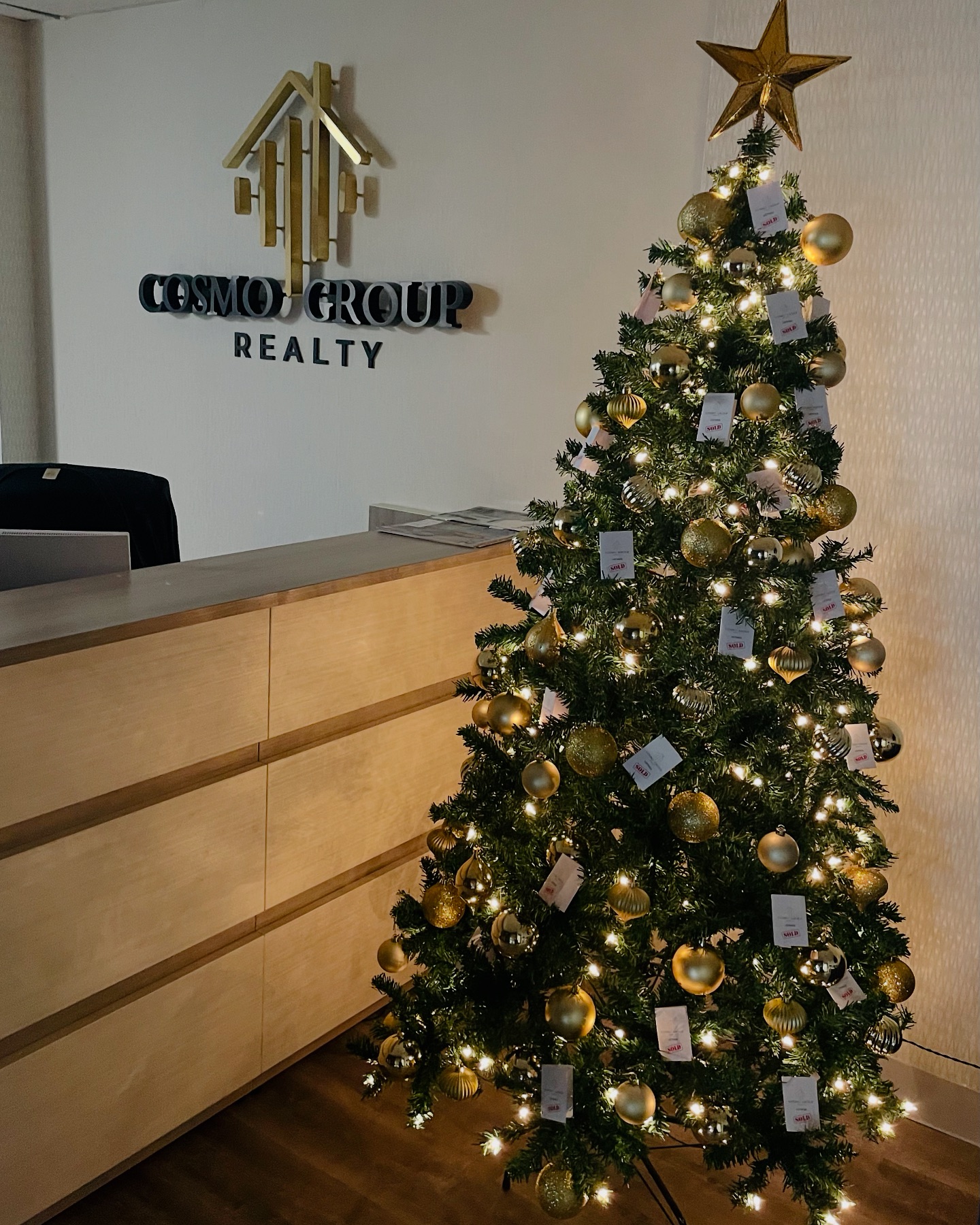Cosmo Group Realty | Woodbury NY