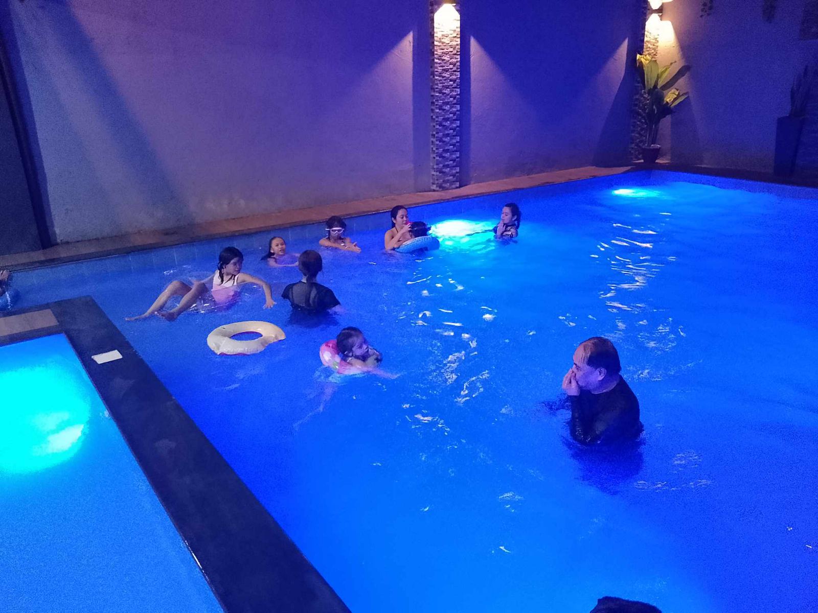 Walk-Inn Private Resort | Antipolo