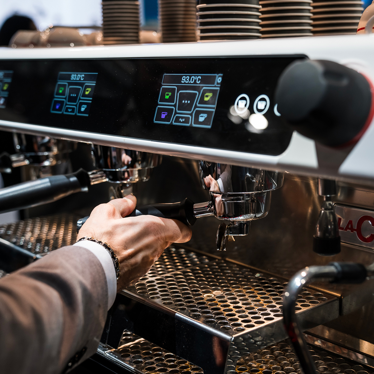 Cimbali - From the city centre to the metropolis, the M40 is the ...