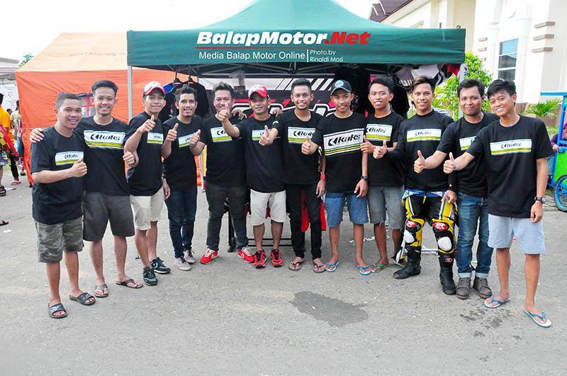 Kaks Racing apparel