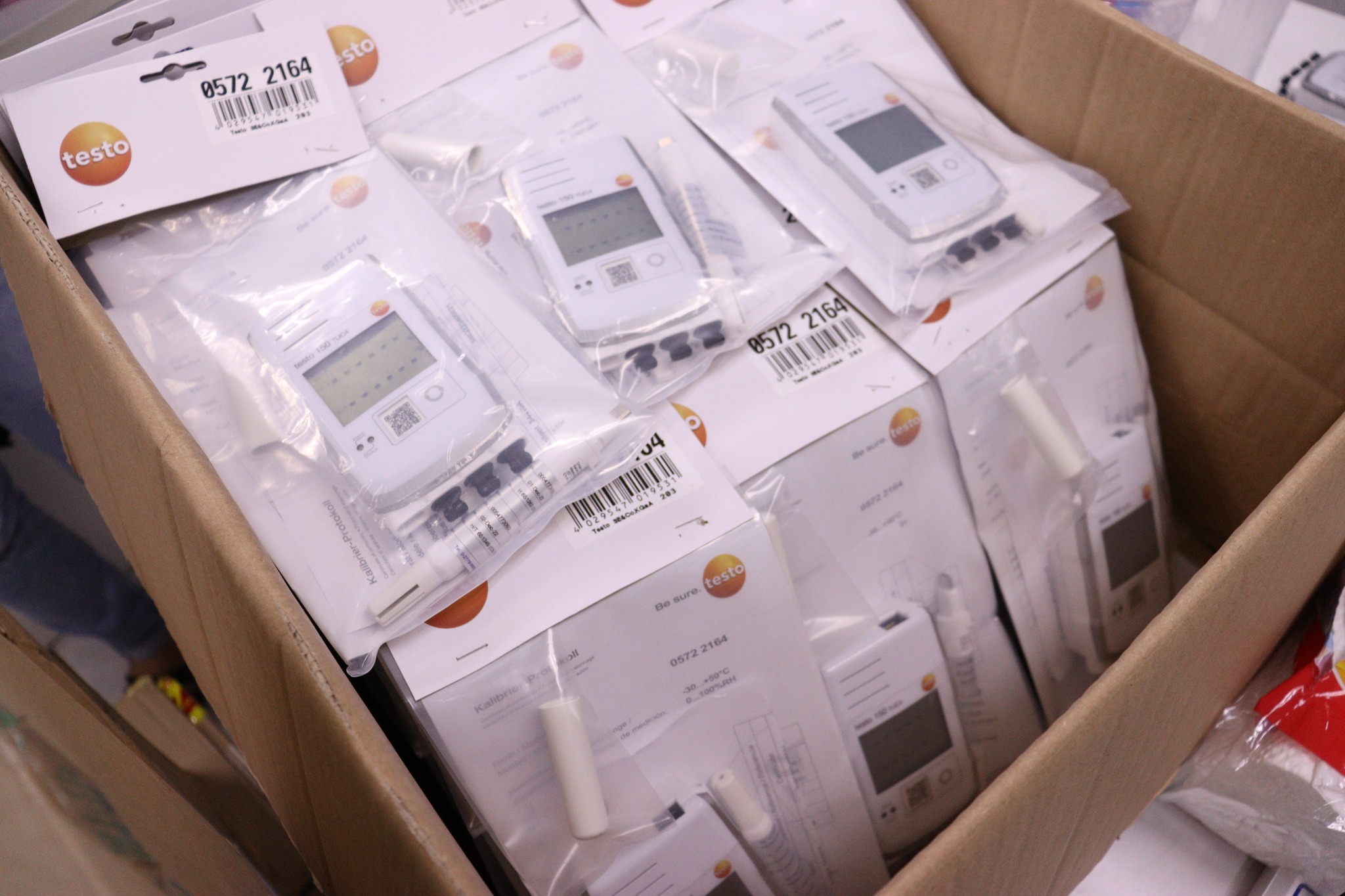 เจ้าหน้าที่กำลังทำการตรวจเช็ค... - Entech Industrial Solution