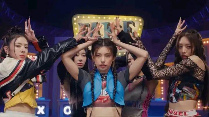 Message from 📖 𝐂𝐋𝐀𝐒𝐒 𝐎𝐅 '𝟐𝟔 - 𝐈𝐓𝐙𝐘 🎉HAPPY ITZY 7TH