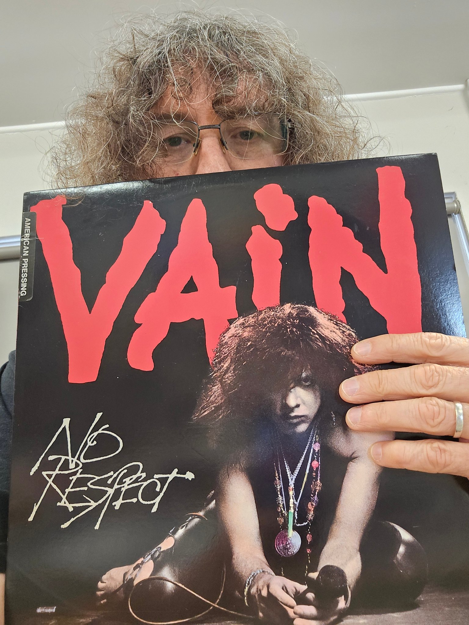 June 15th 1989 - Vain released the album 