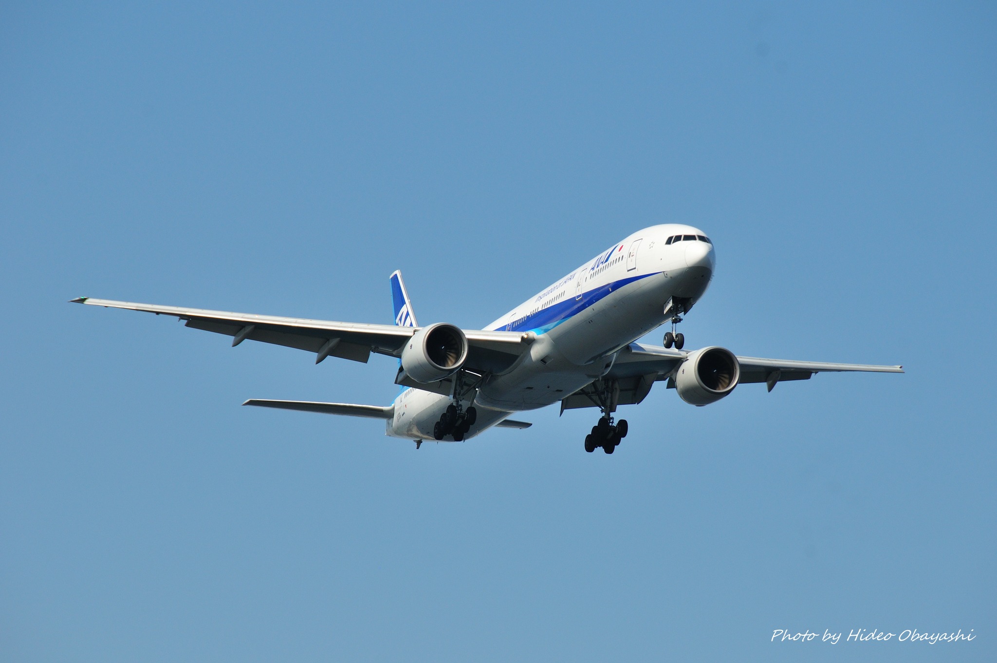 ああ ANA B767-381 JA8357 in the Woody Woodpecker scheme at HND in 2005.