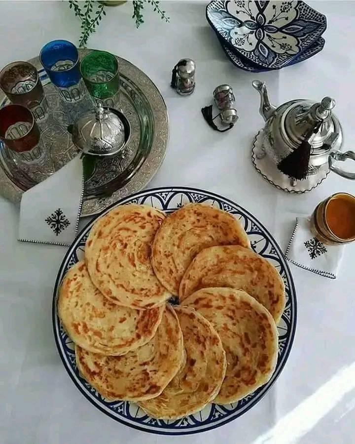 Mari belajar bahasa mandarin bersama 天 tiān hari, langit 前天 qián tiān ...