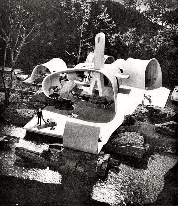 The Vault of the... - The Vault of the Atomic Space Age