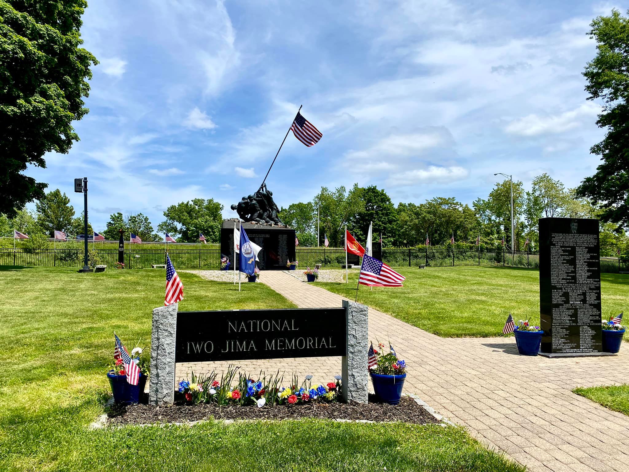 Art - Monuments and Memorials of New Britain ~ National Iwo Jima ...