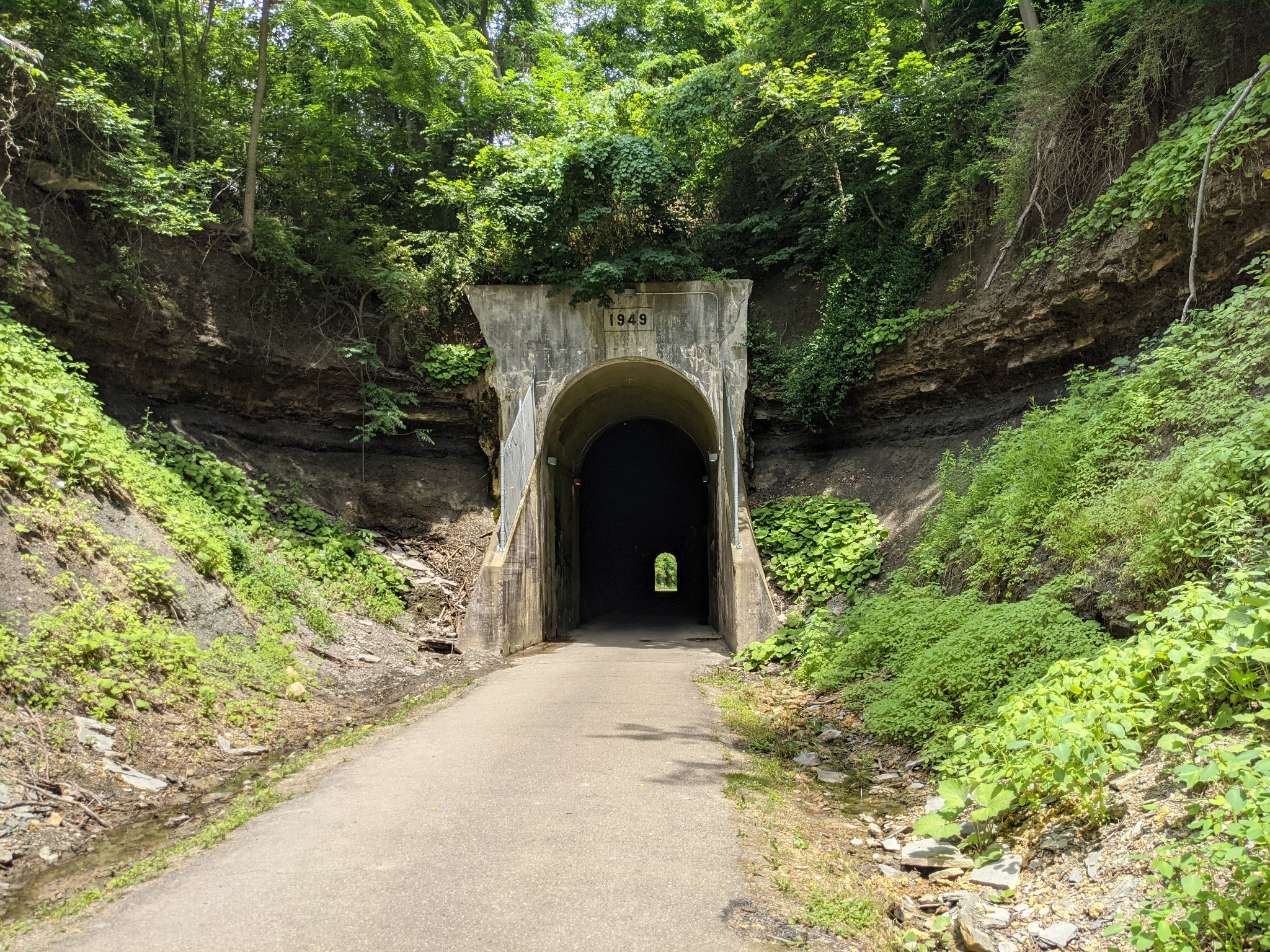 The original B&O tunnel at Sandpatch, 1992, The locals used it as 