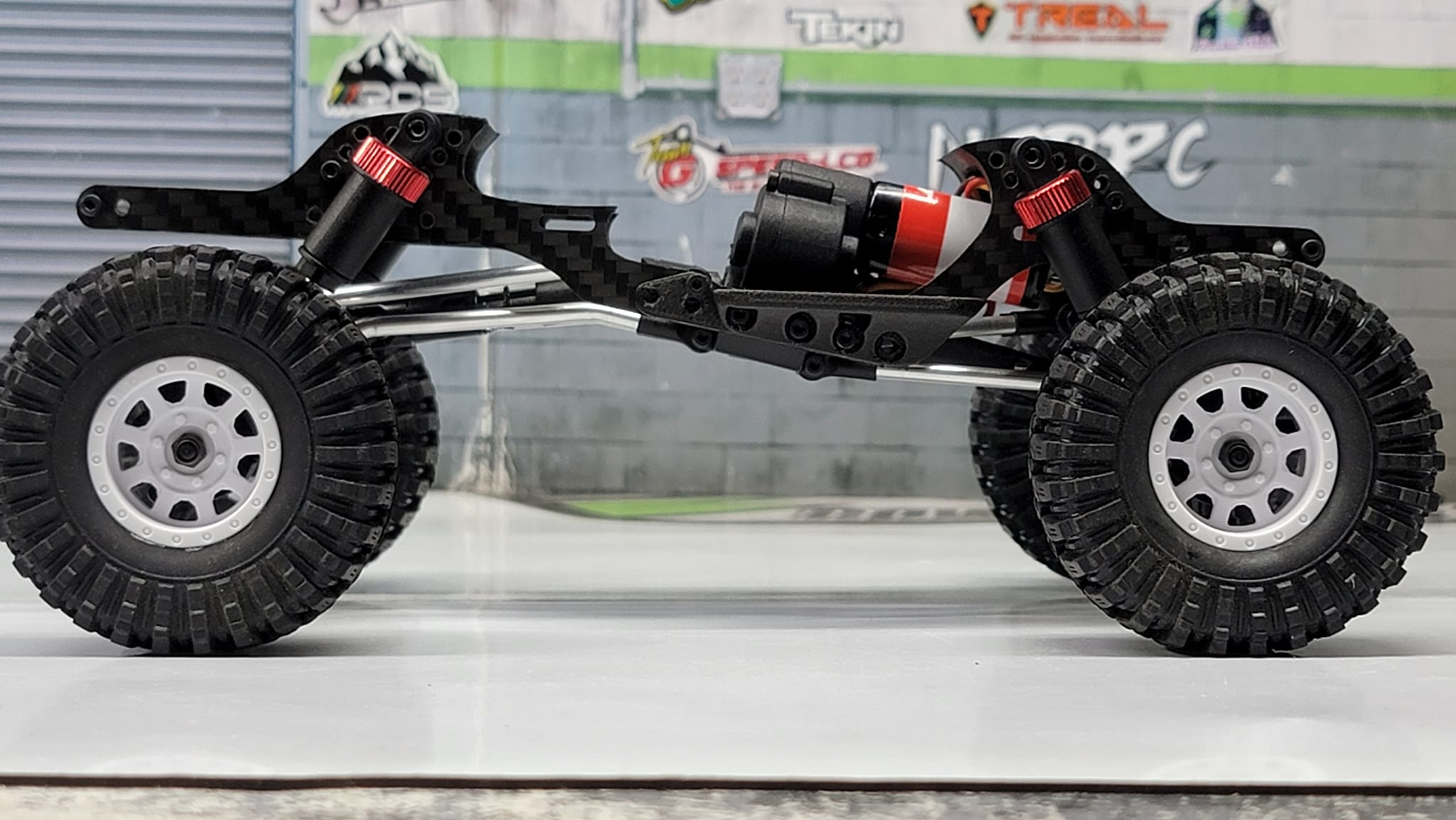 Desert Rc Stinger JR Chassis for Ascent18 with RCS710Links