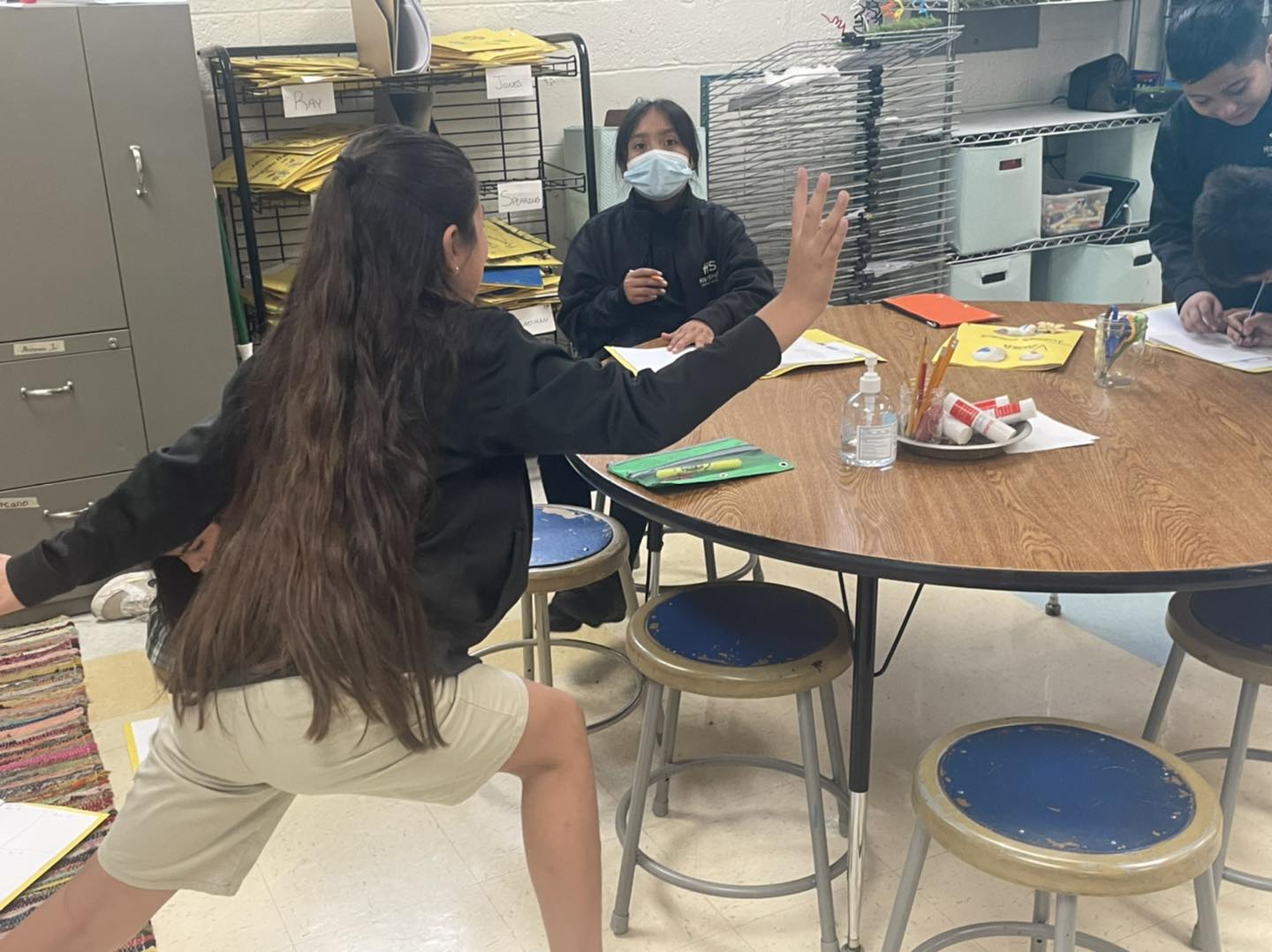 ART CLASS!... - Holy Spirit Catholic School East Side
