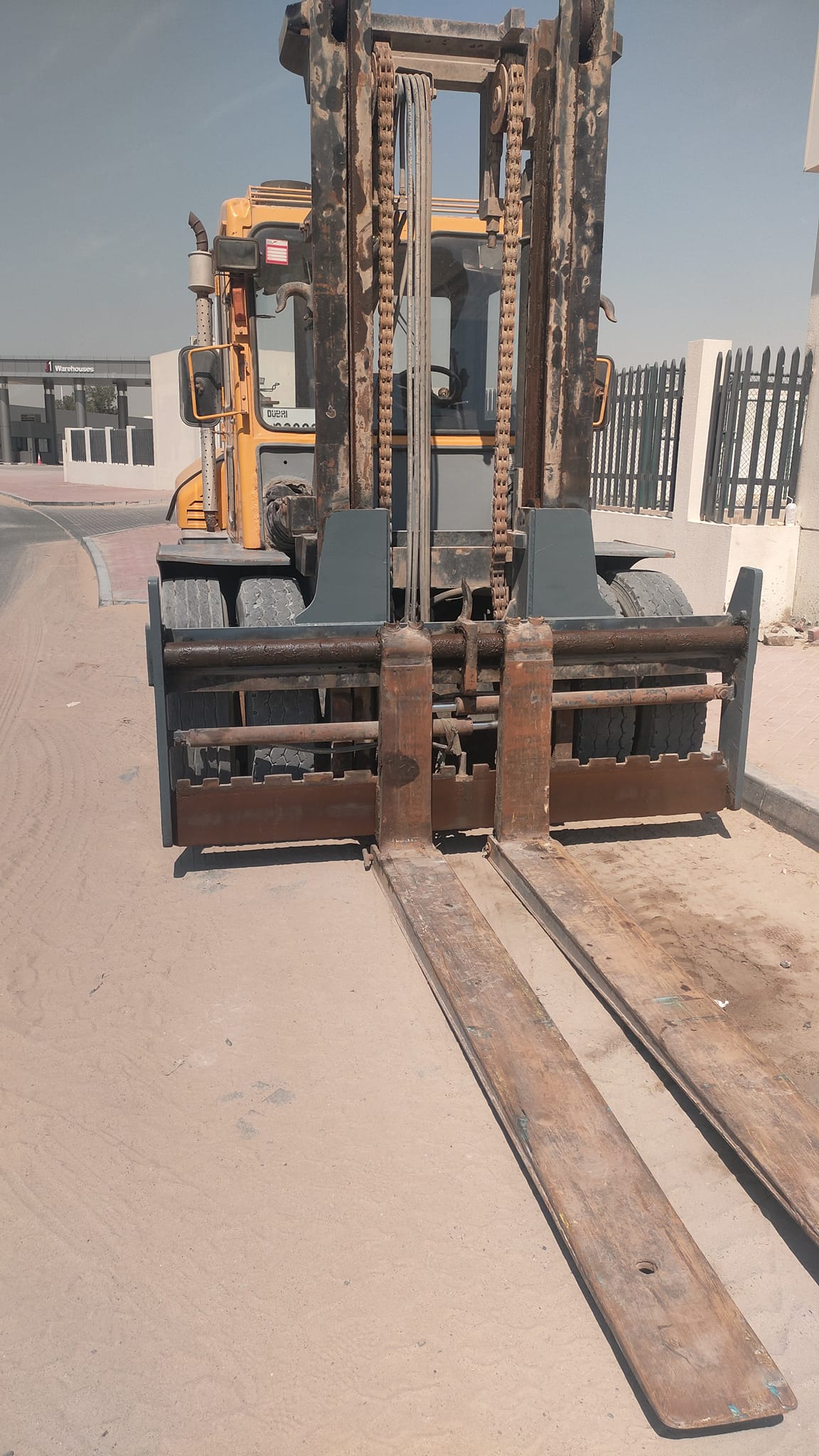 Muhammad asif loading and lifting equipment rental LLC | Dubai