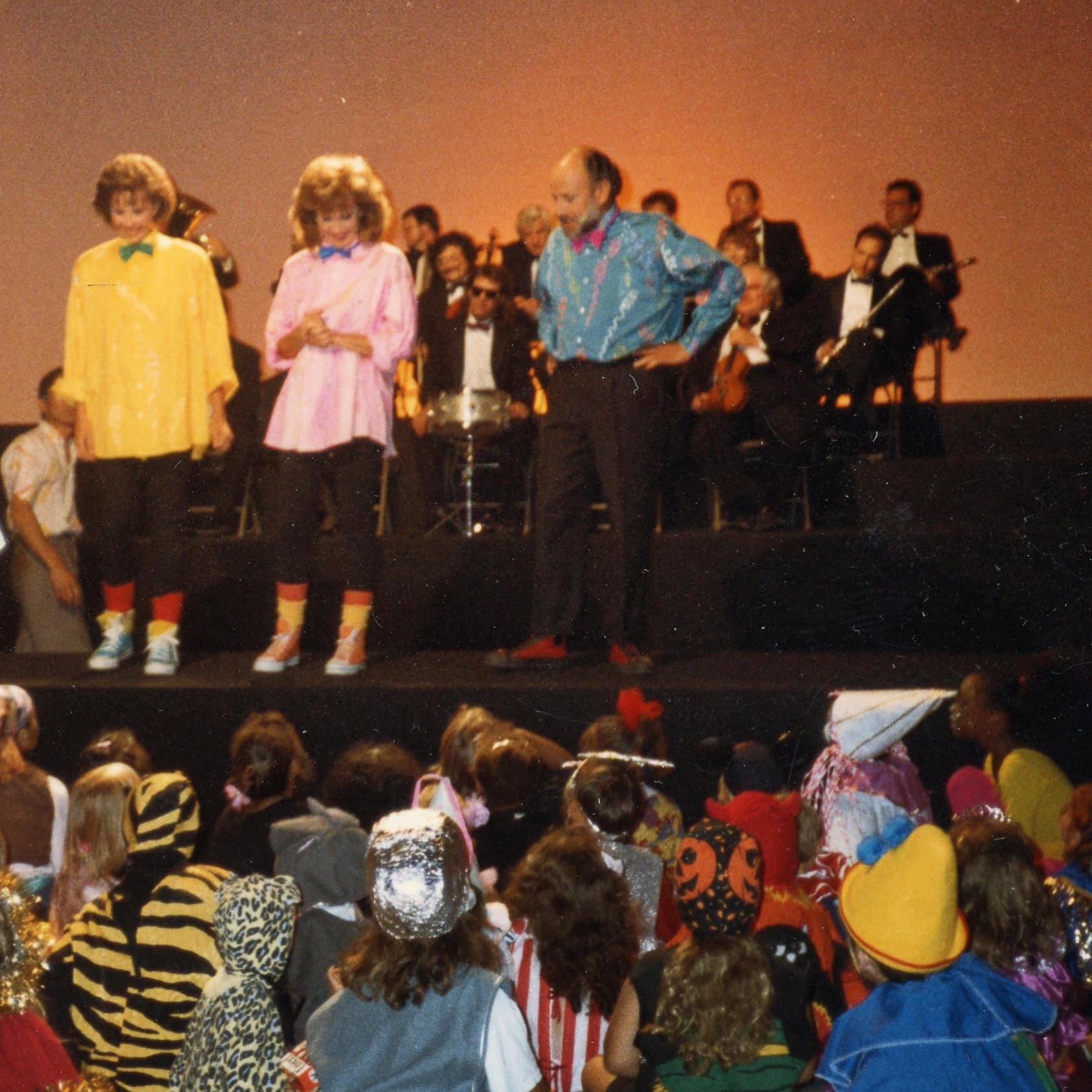 Sharon - Skinnamarinky BOO! Happy Halloween! Here we are behind the ...