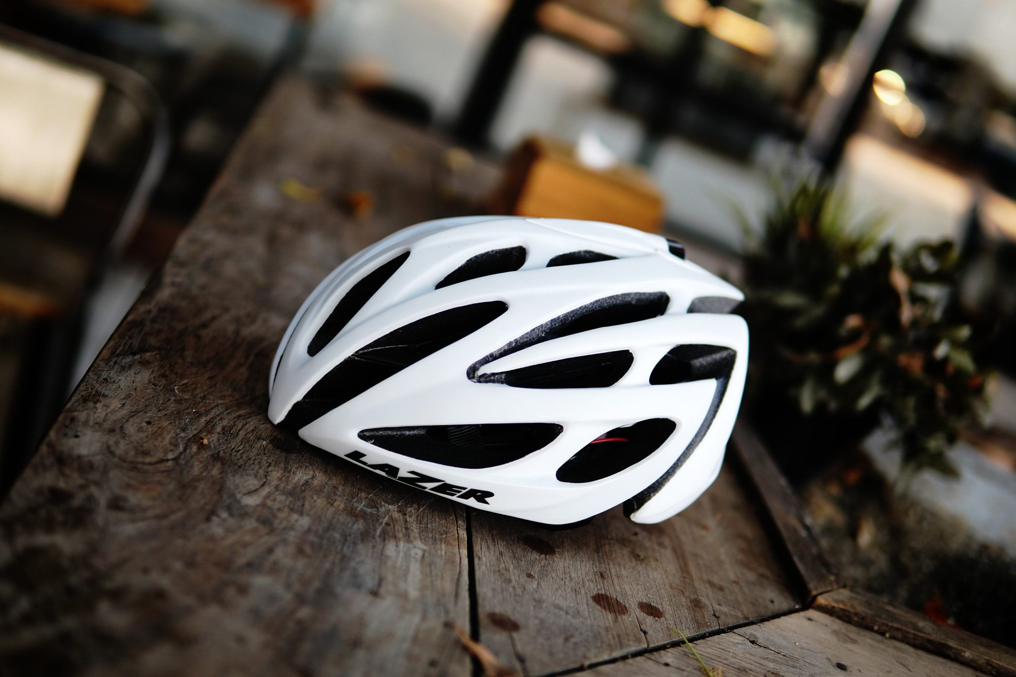Lazer O2 ในวันสบายๆ... - Lazer Helmets by Hah Hong | Facebook
