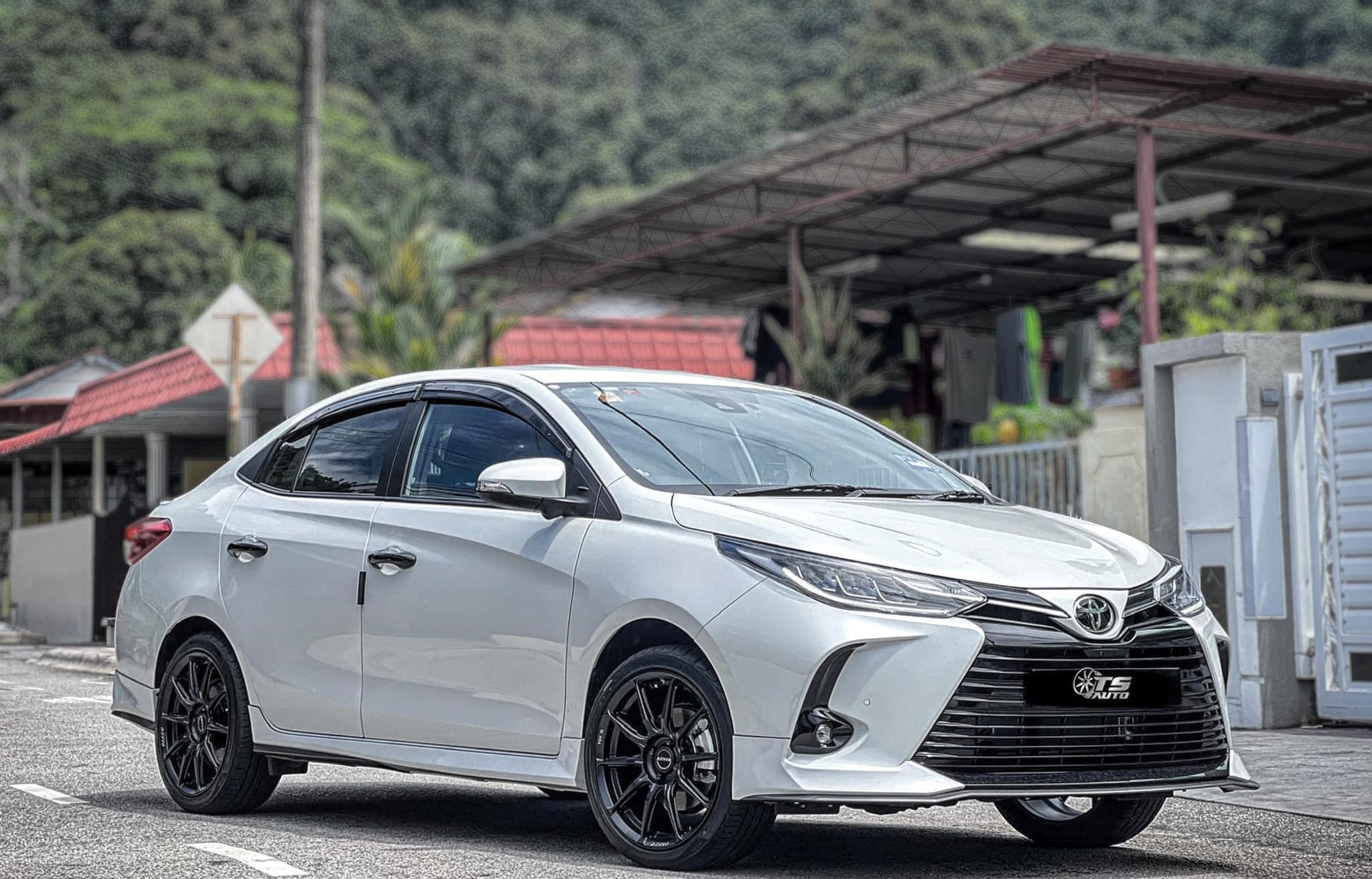 Raxer Wheels - Toyota Vios rocking with a set of 17
