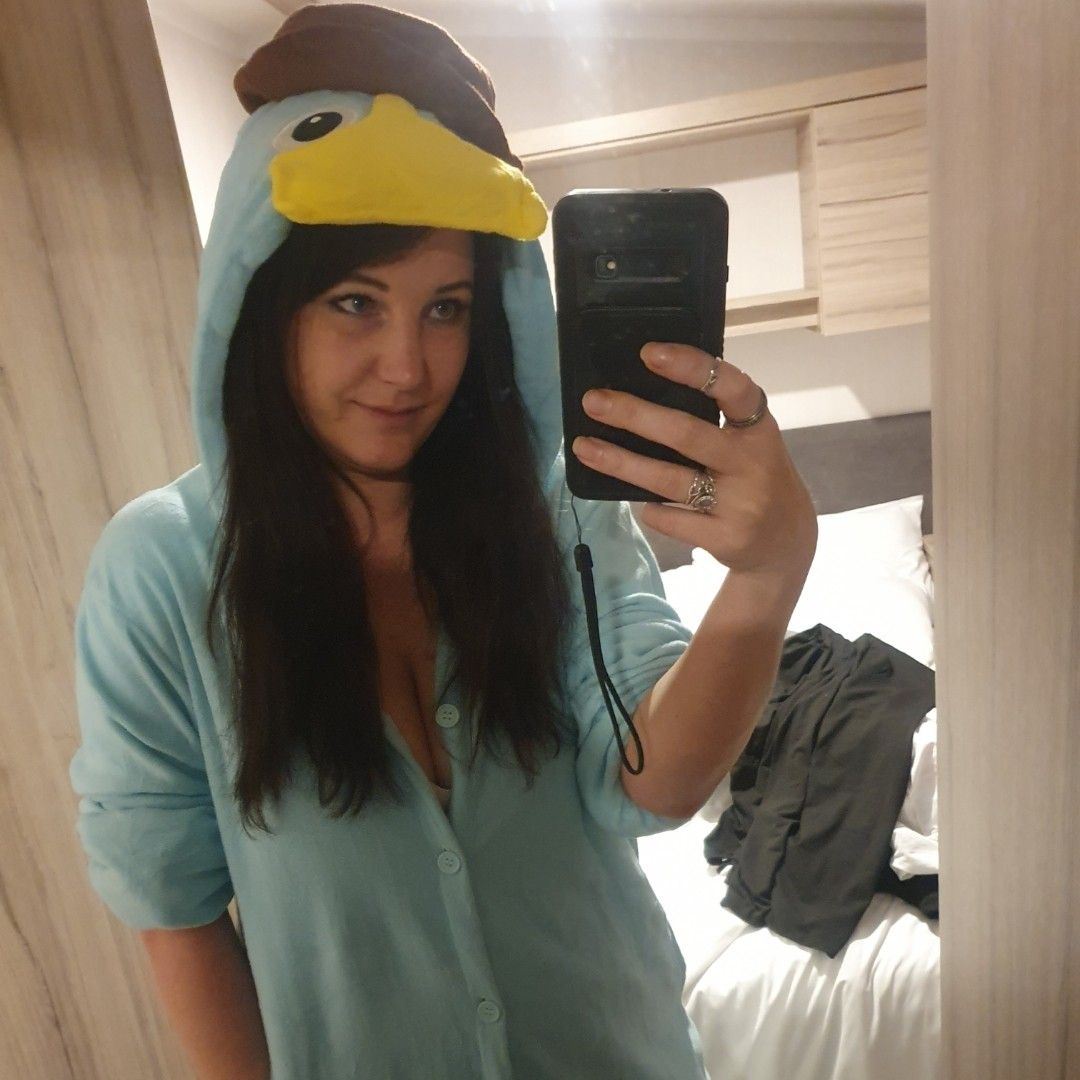 Weird Pics Without Context 🥴 | can you read?😁 | Facebook
