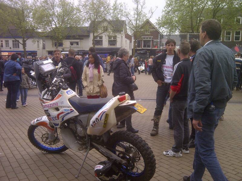 JWnaarDakar - Even de Dakarmotor uitlaten, op verzoek van de ...