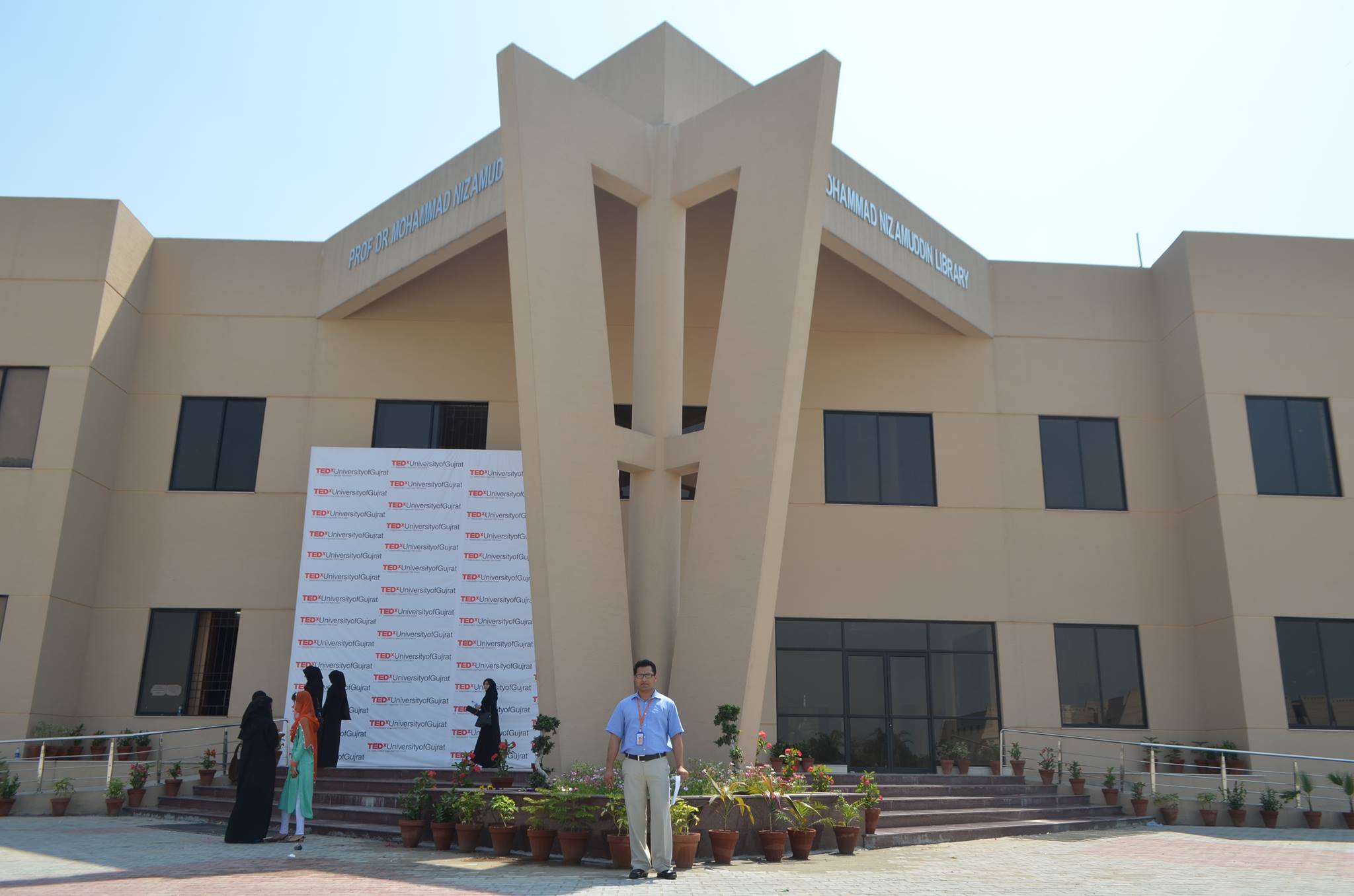 National Library of... - National Library of Pakistan