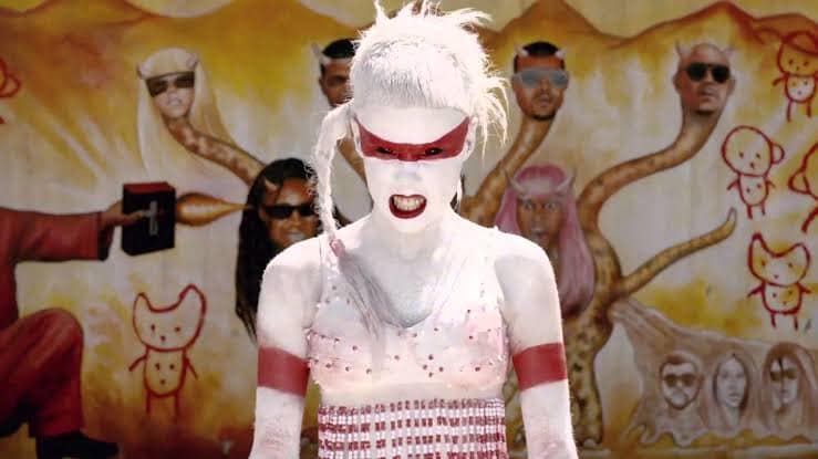 Yolandi Visser of Die Antword, as delight (delirium) of the