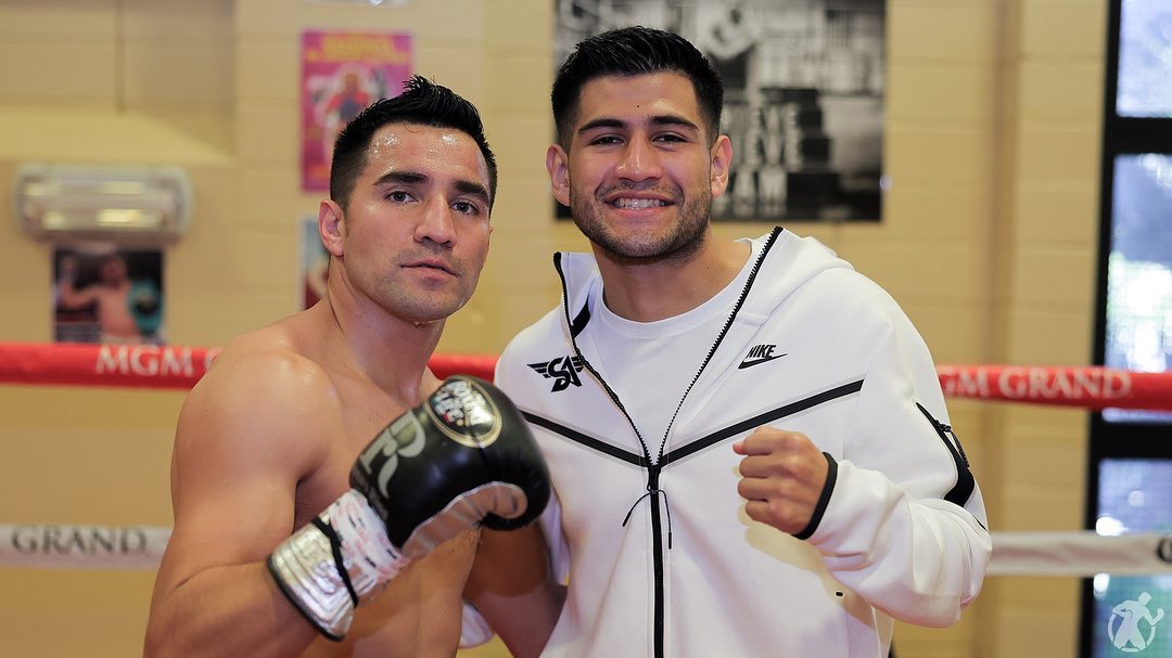 Ringside Global - Let’s go Ronnie and Coach Hector 💪🏽💪🏽💪🏽... | Facebook