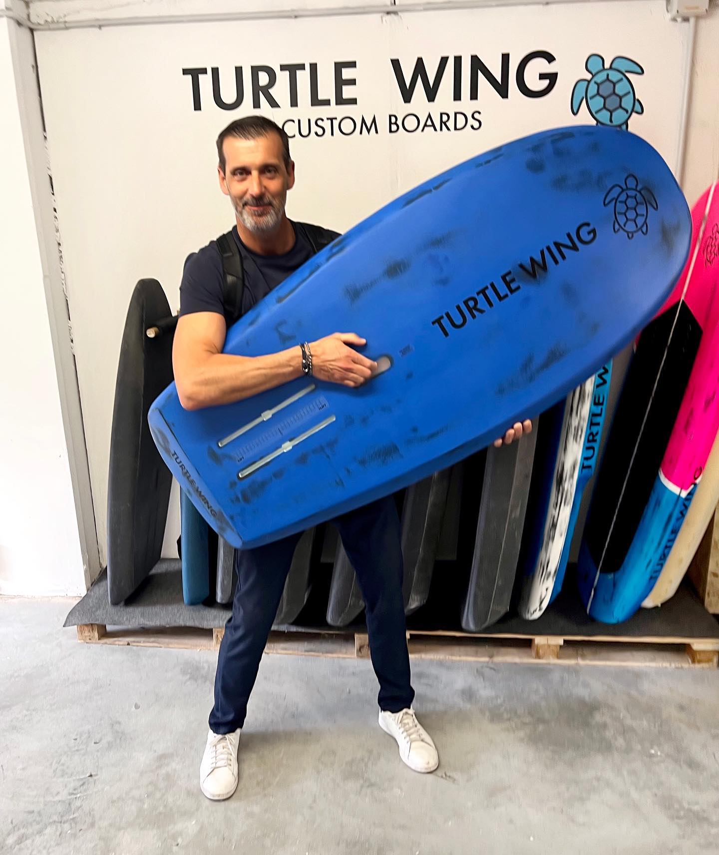 LOST ロングボード Our team mate @lorenzo.nodari.75 Got his new Turtle Wing Carve Pro