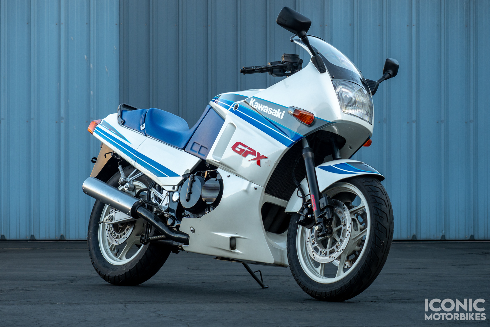1988 Kawasaki ZX-4 motorcycle for auction