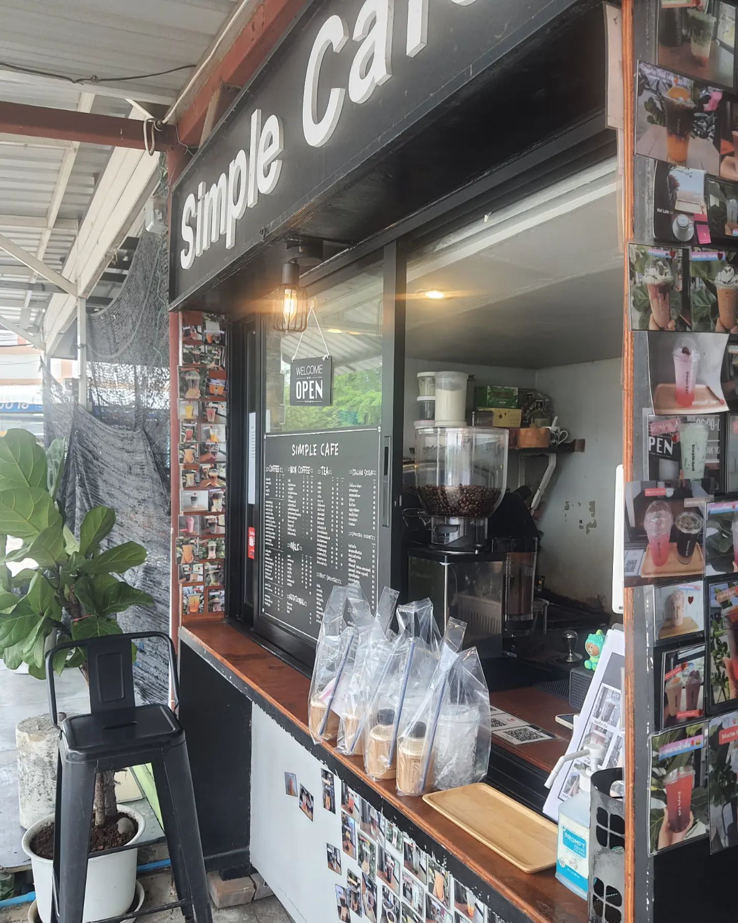Simple Cafe - SIMPLE CAFE สาขาเมืองเอก #Simple... | Facebook